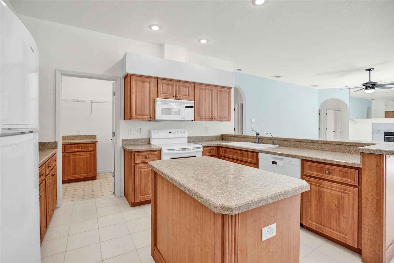Image 34 of 93 For 4405 Worthington Circle