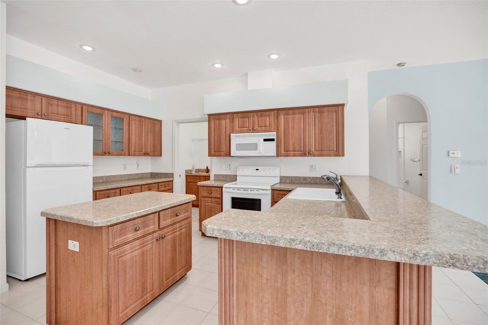 Image 35 of 93 For 4405 Worthington Circle