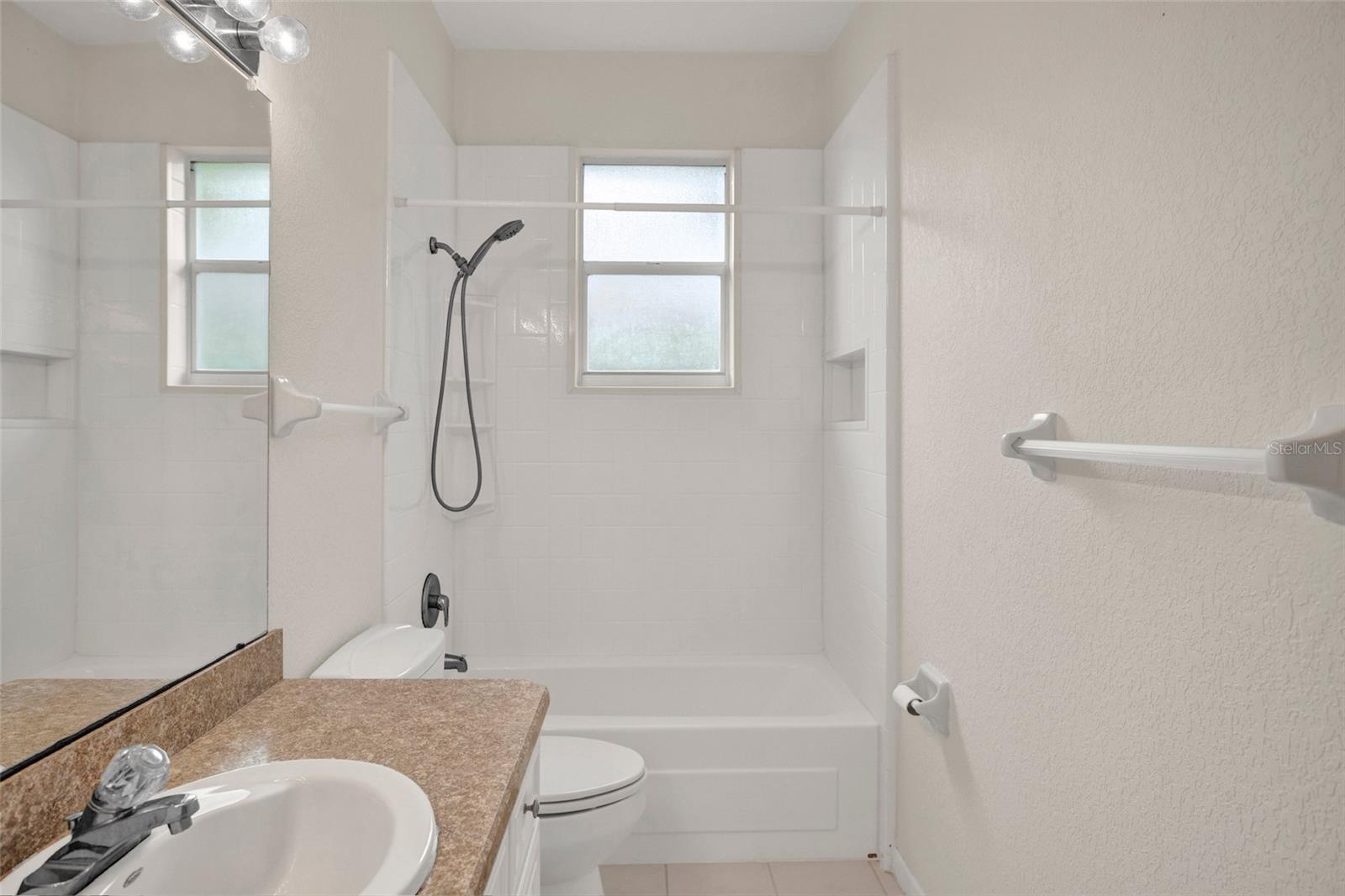 Image 44 of 93 For 4405 Worthington Circle