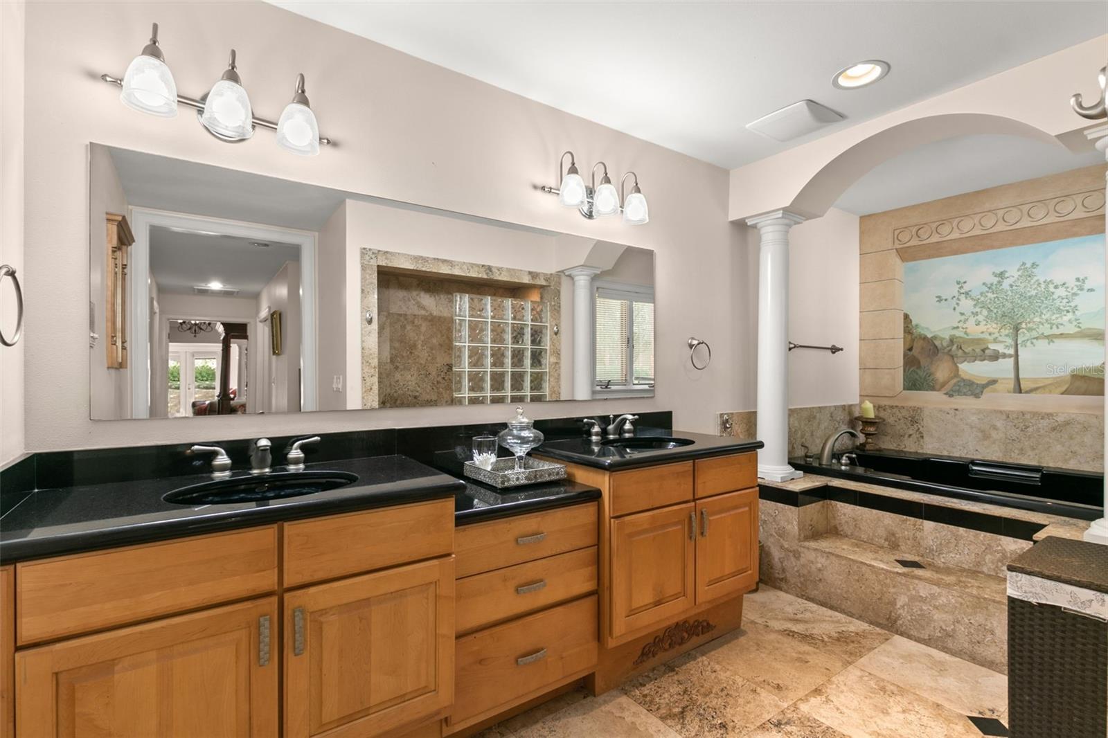 Image 45 of 72 For 3498 Shoreline Circle