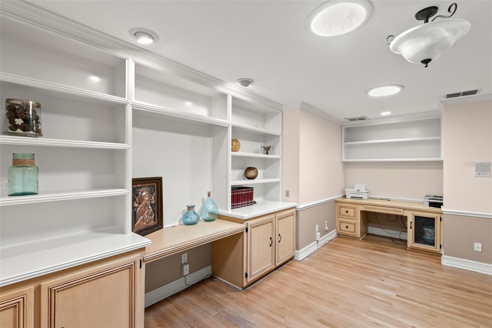 Image 47 of 72 For 3498 Shoreline Circle