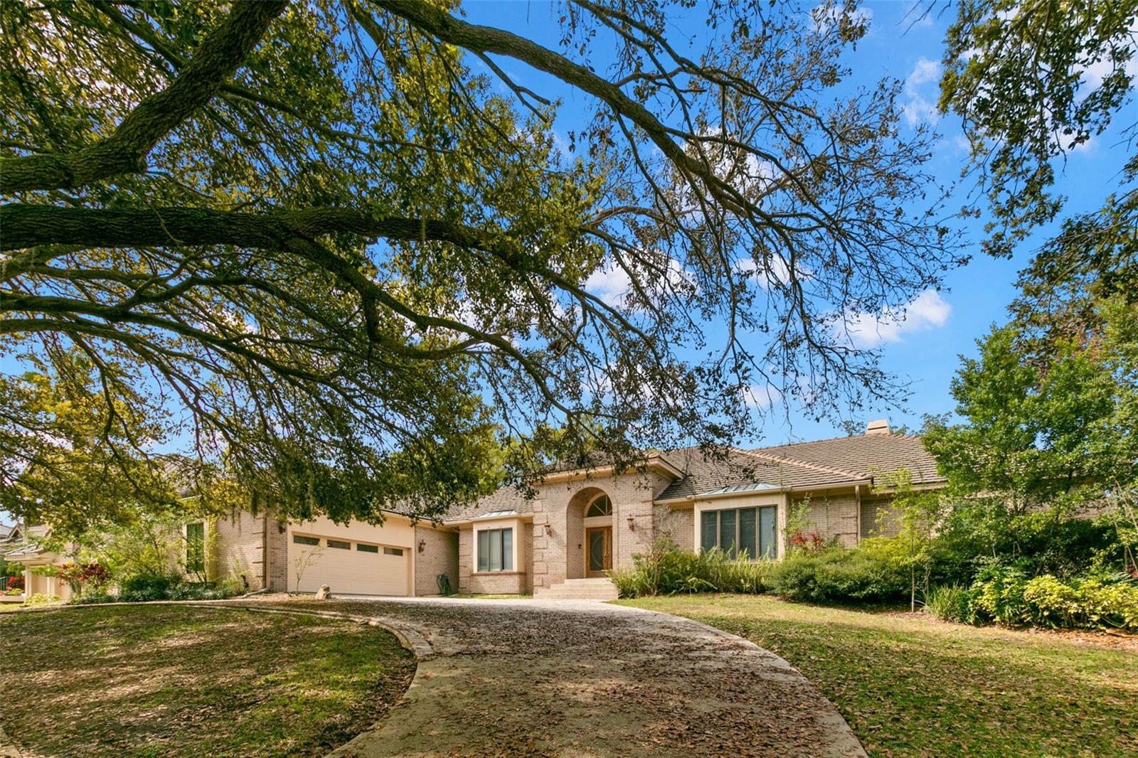 Image 6 of 72 For 3498 Shoreline Circle