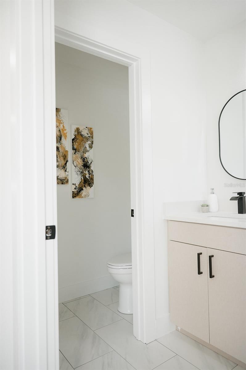 Image 11 of 56 For 909 Lake Charles Circle