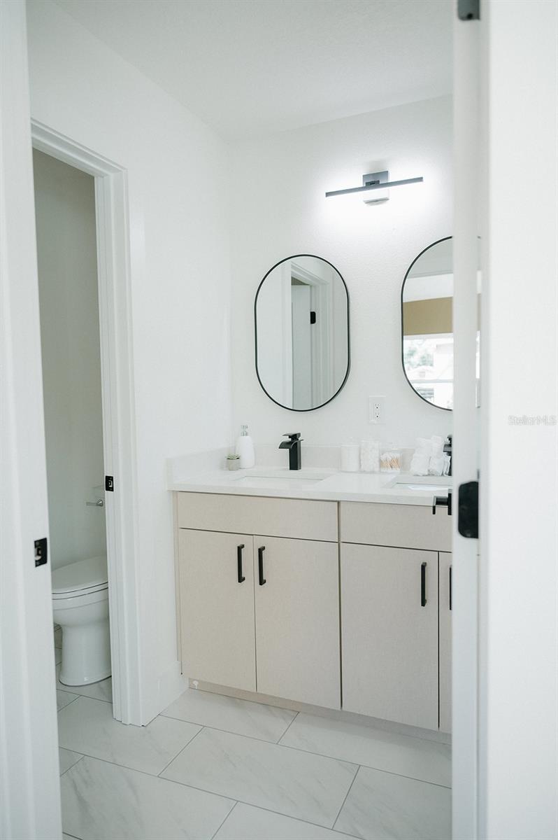 Image 14 of 56 For 909 Lake Charles Circle