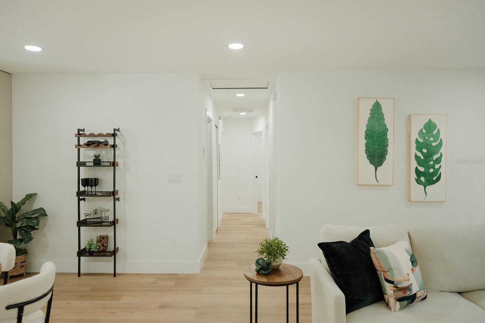 Image 23 of 56 For 909 Lake Charles Circle