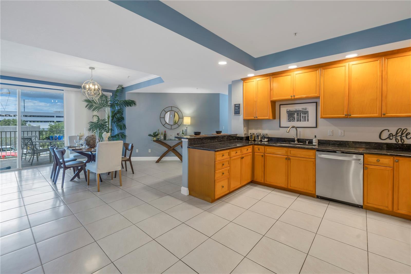 Image 10 of 45 For 750 4th Avenue S 401h