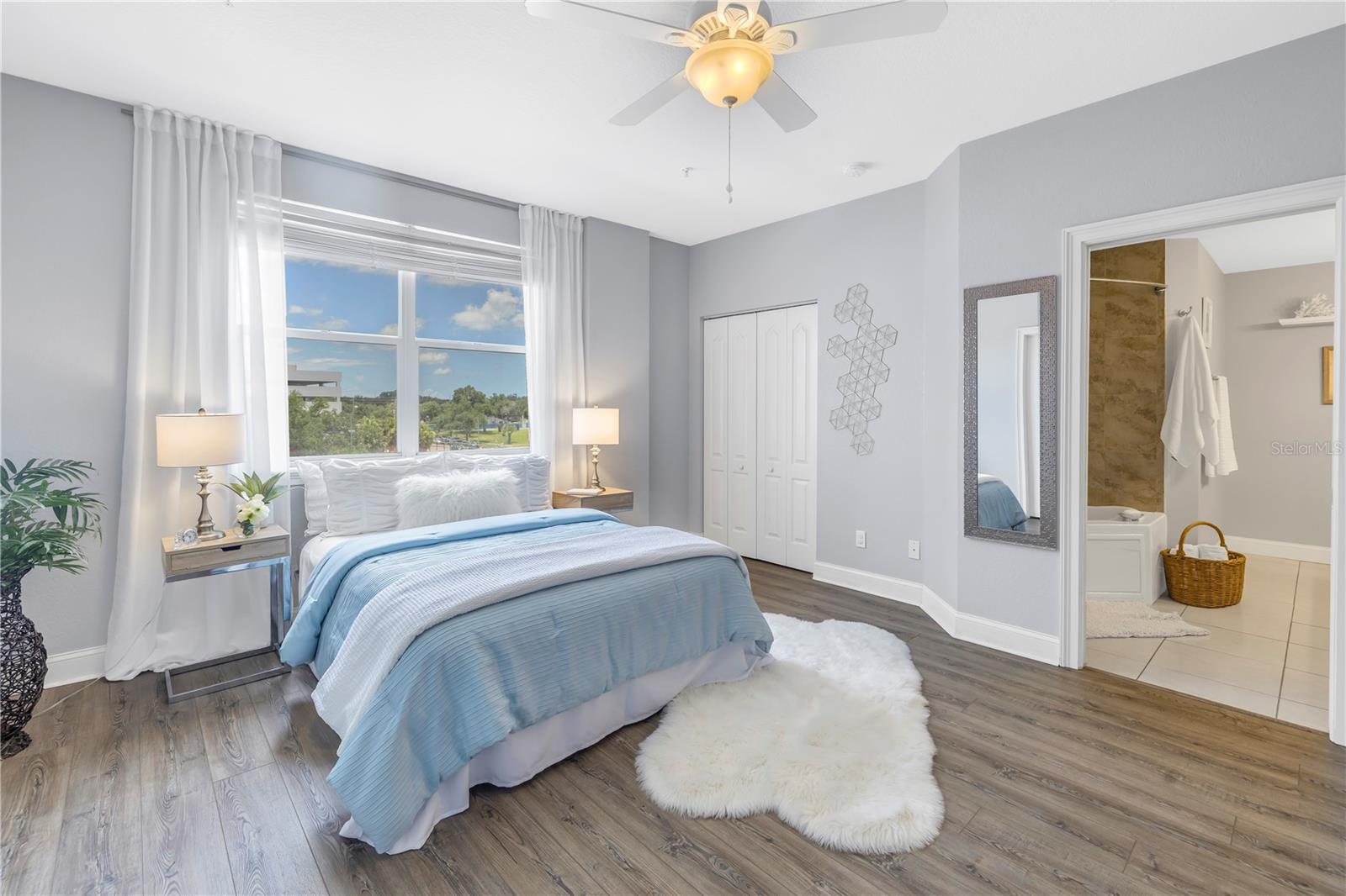 Image 30 of 45 For 750 4th Avenue S 401h