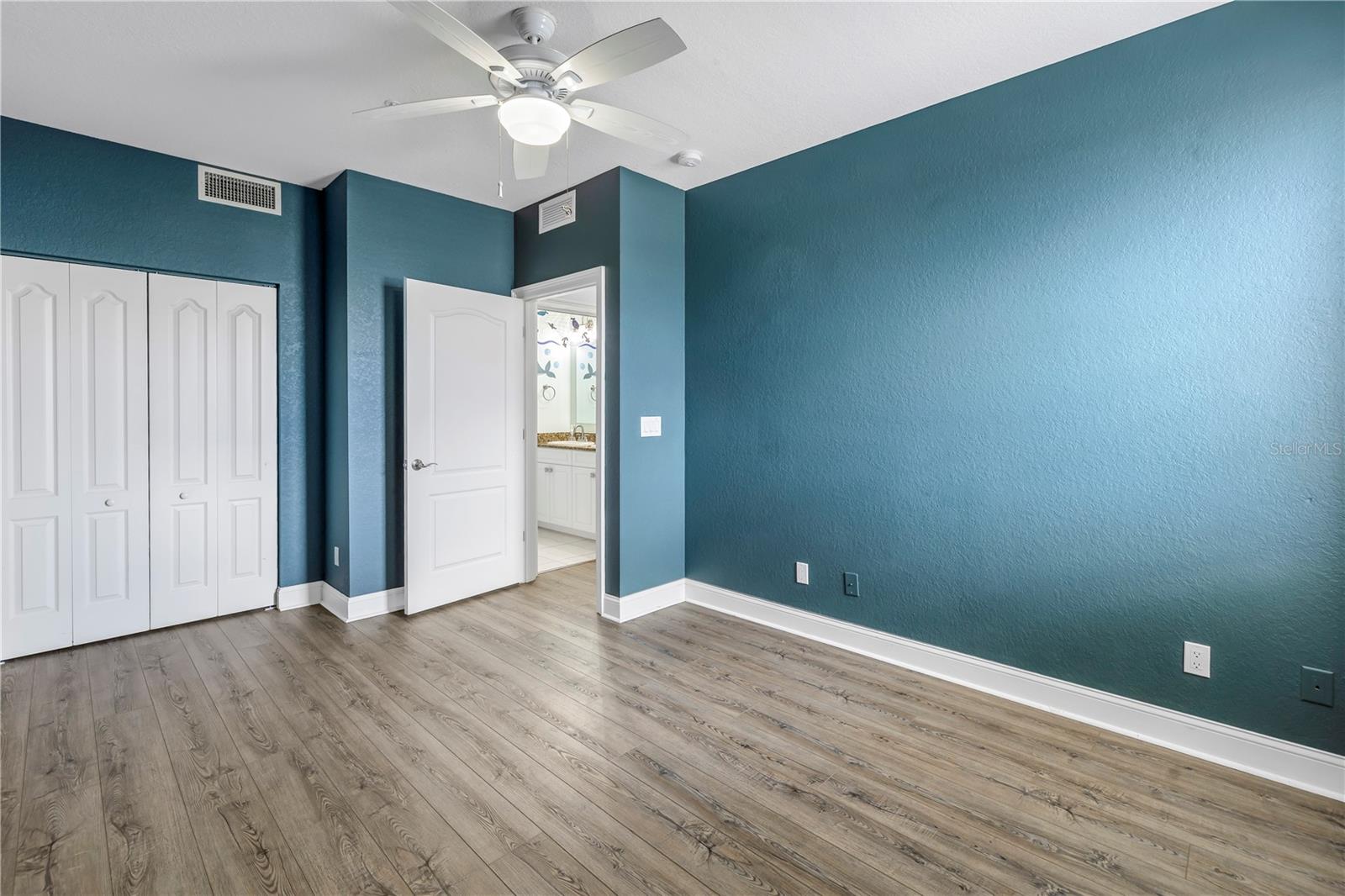 Image 39 of 45 For 750 4th Avenue S 401h