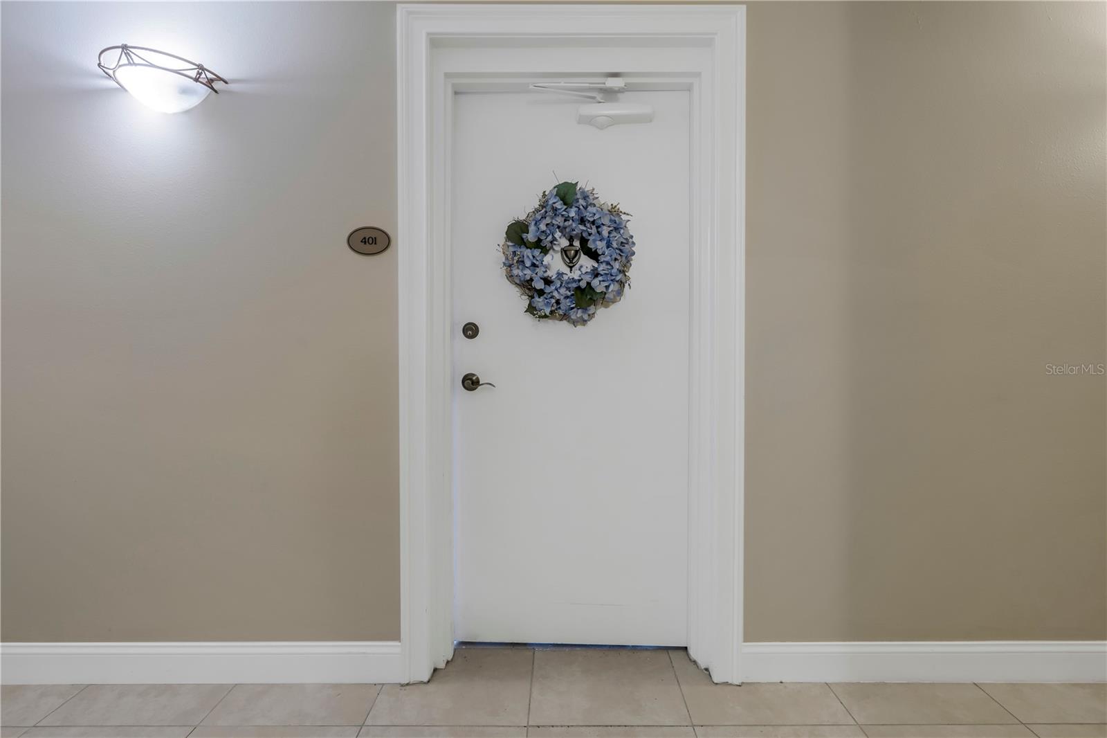 Image 8 of 45 For 750 4th Avenue S 401h