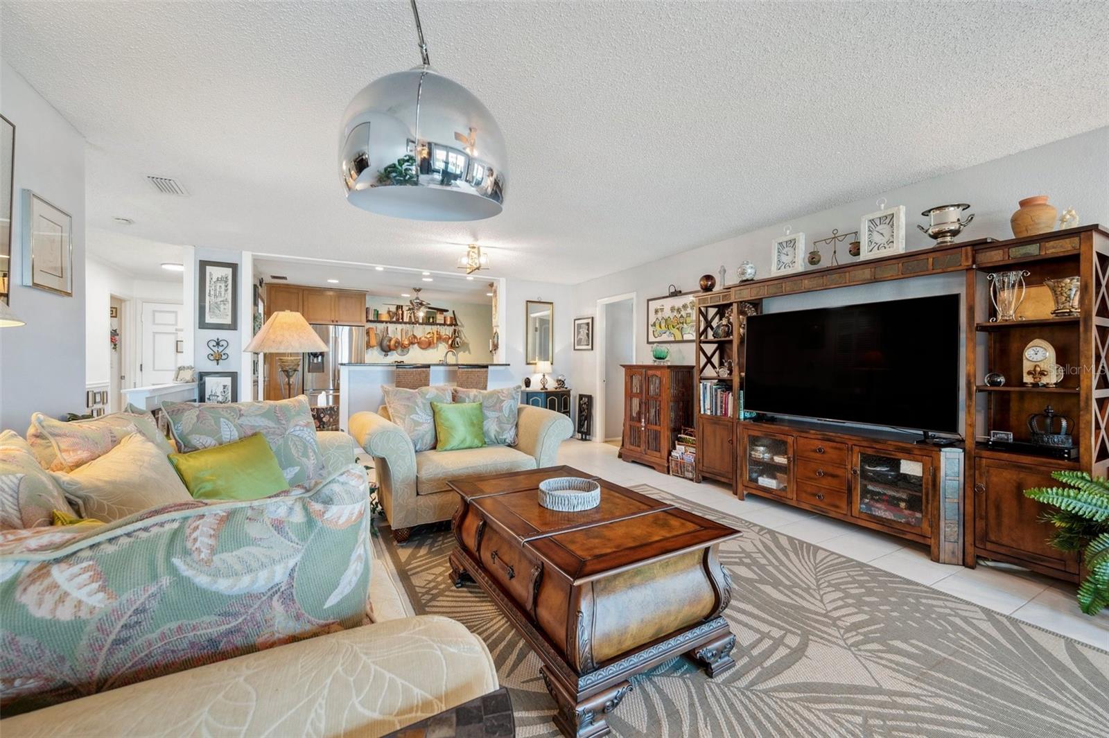 Image 10 of 69 For 100 Bluff View Drive 104a