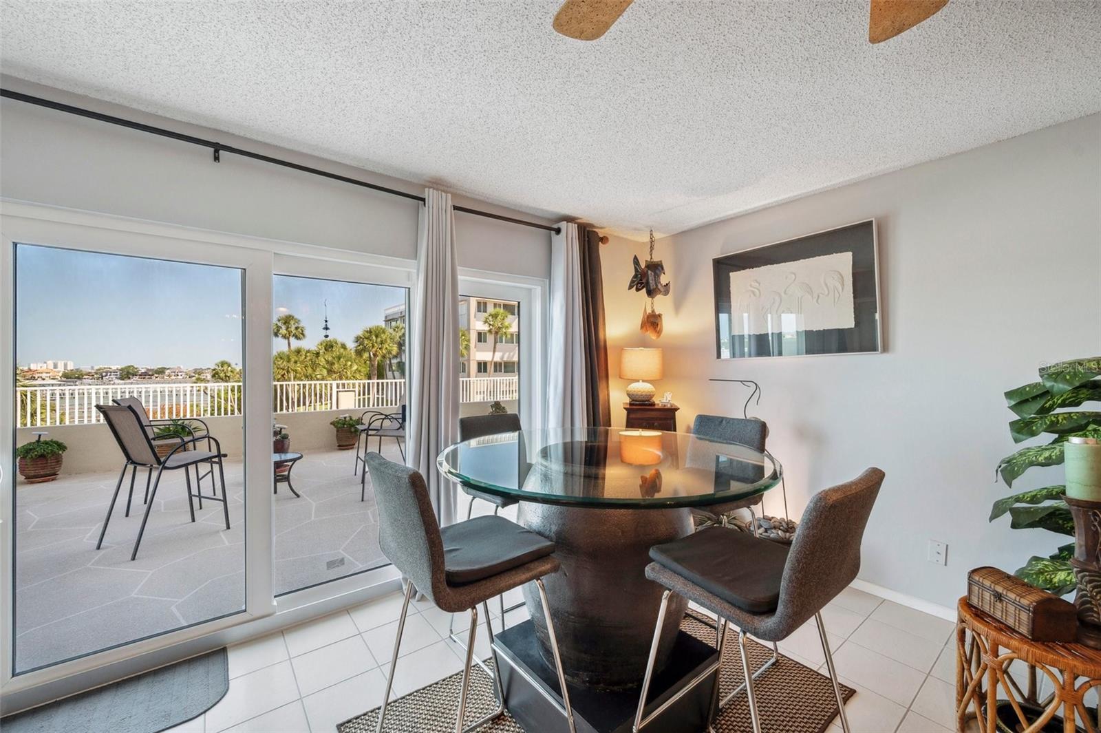 Image 11 of 69 For 100 Bluff View Drive 104a