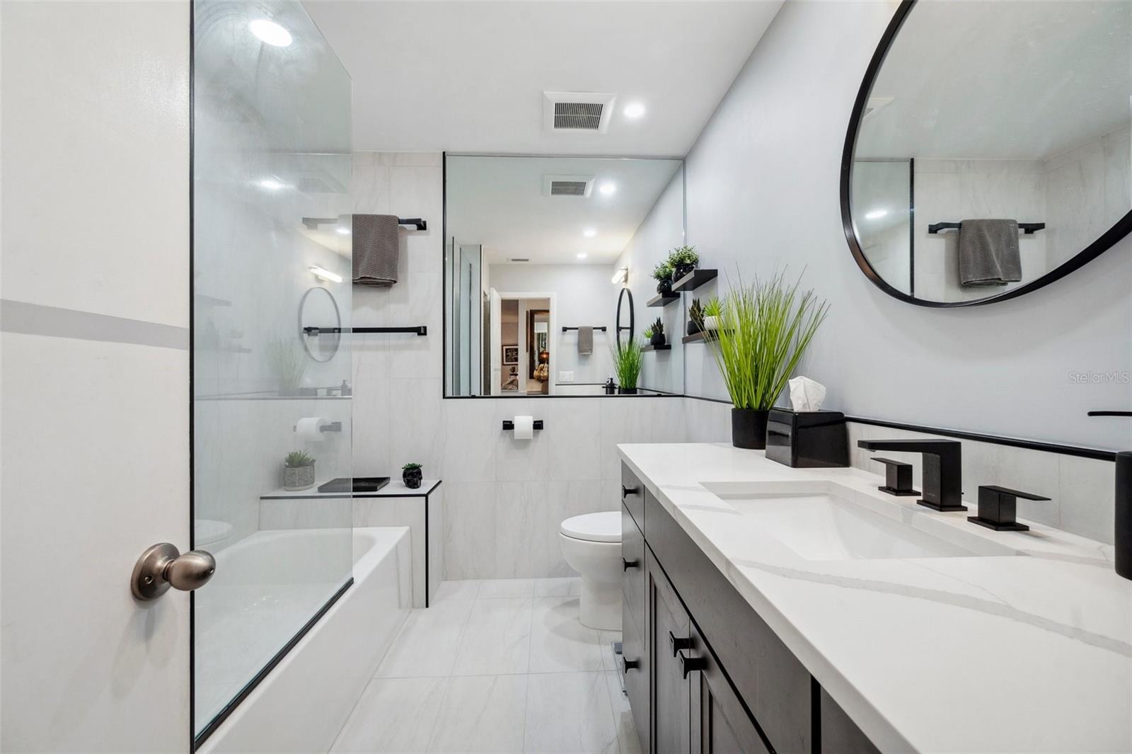 Image 15 of 69 For 100 Bluff View Drive 104a