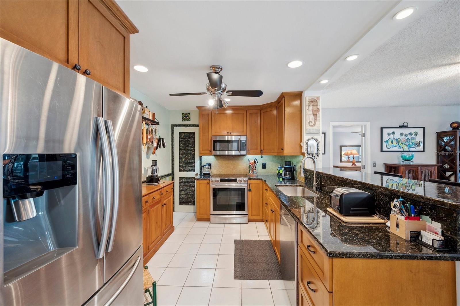 Image 18 of 69 For 100 Bluff View Drive 104a