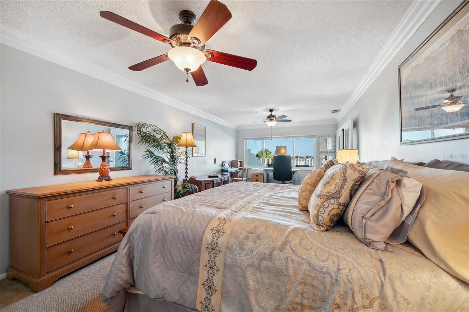 Image 31 of 69 For 100 Bluff View Drive 104a