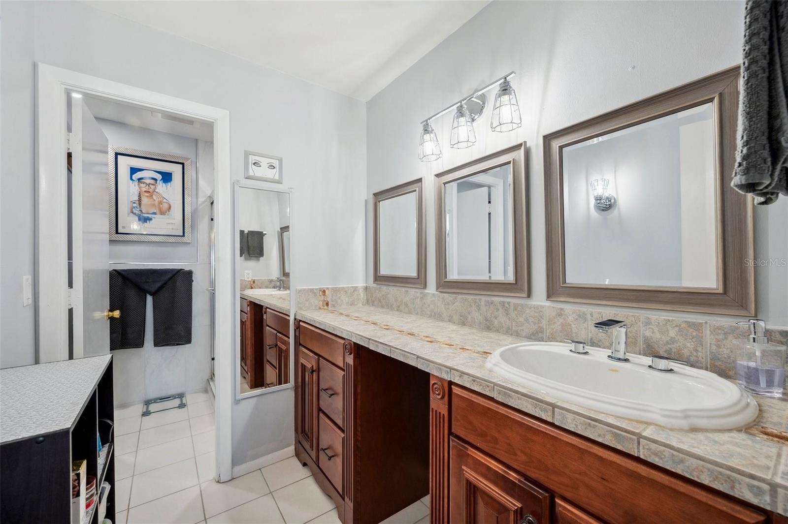 Image 37 of 69 For 100 Bluff View Drive 104a