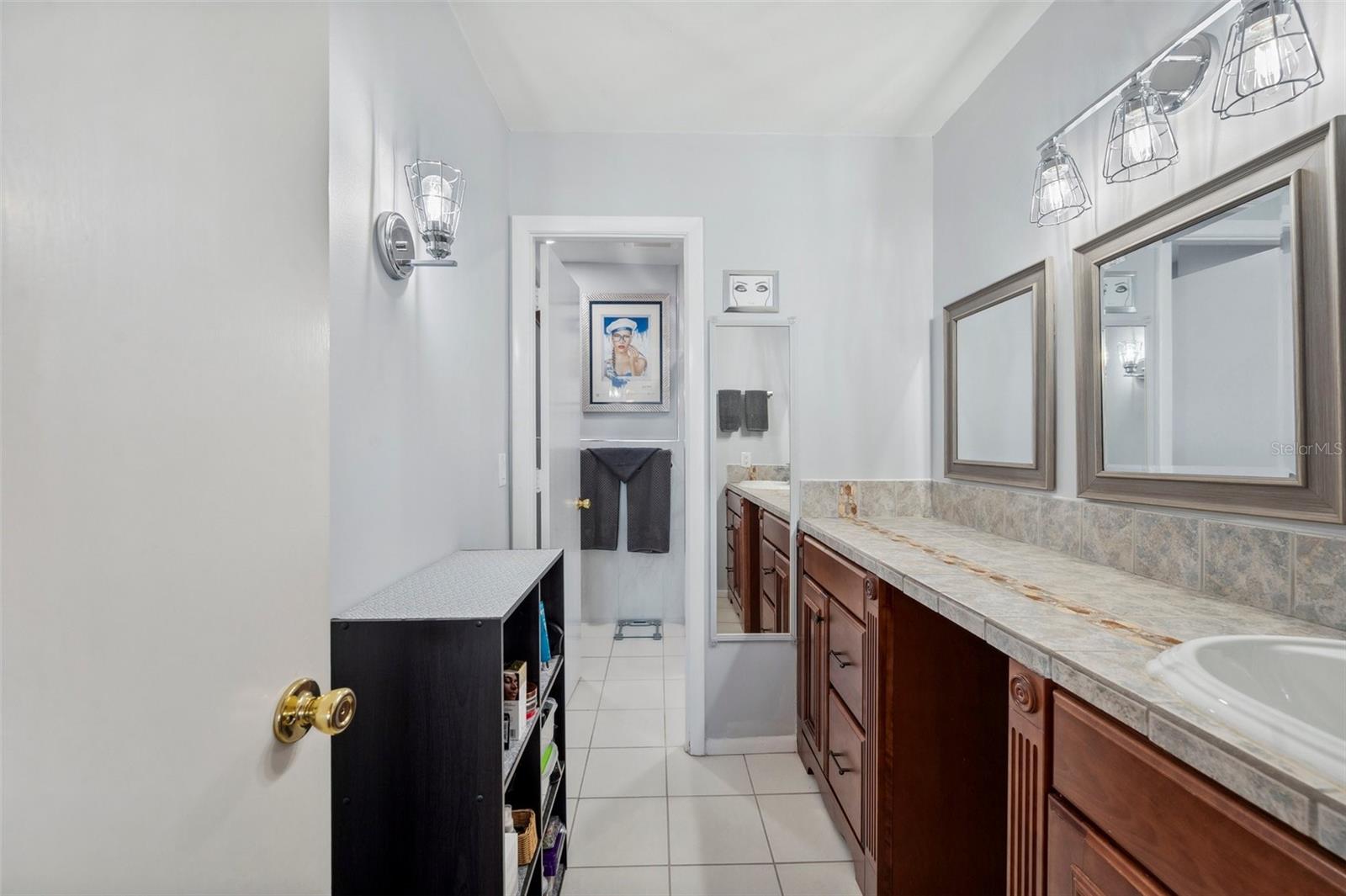 Image 38 of 69 For 100 Bluff View Drive 104a