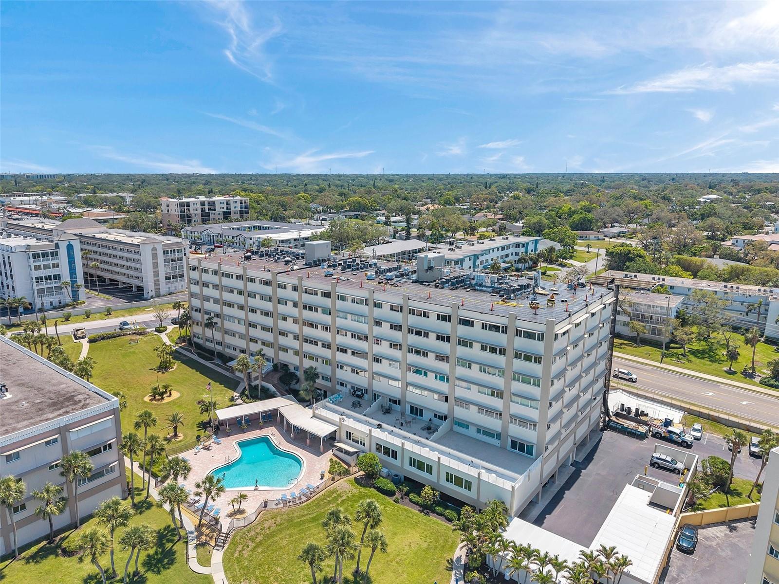 Image 4 of 69 For 100 Bluff View Drive 104a