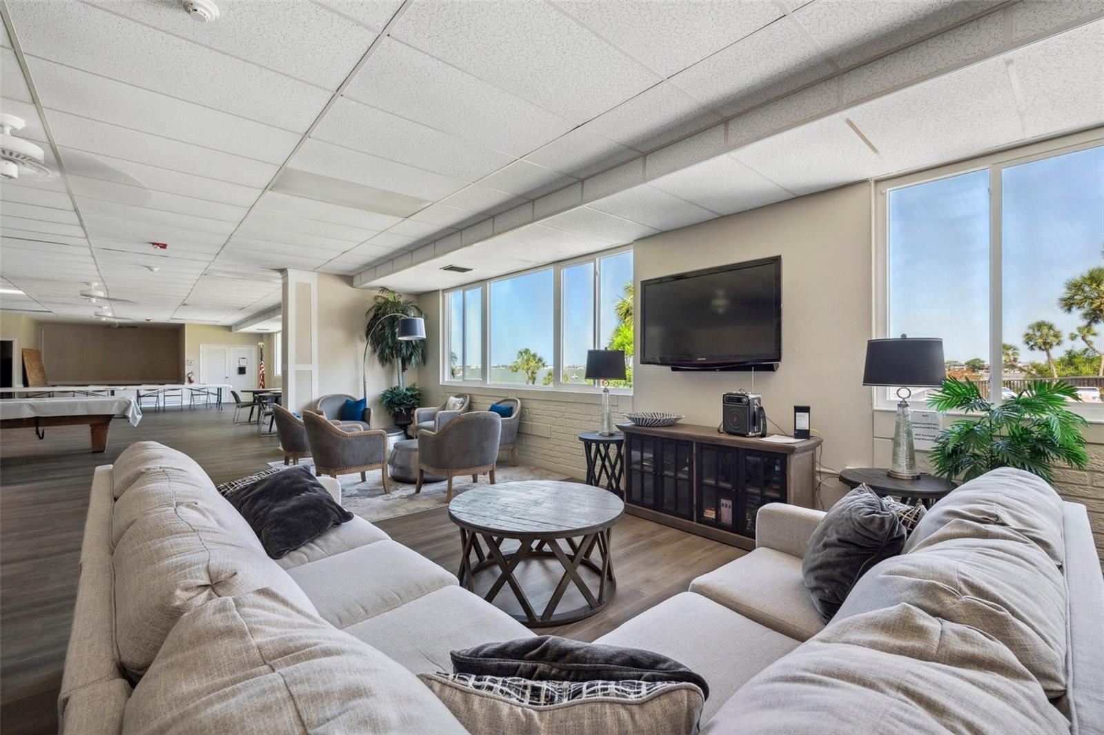 Image 40 of 69 For 100 Bluff View Drive 104a