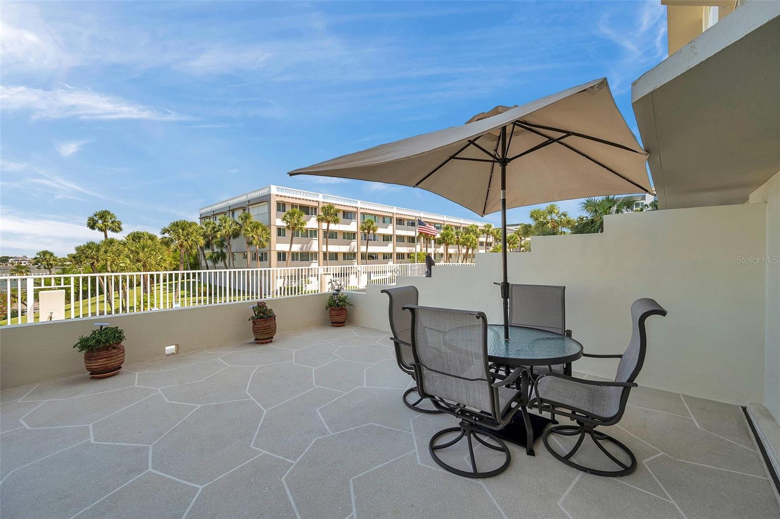 Image 44 of 69 For 100 Bluff View Drive 104a