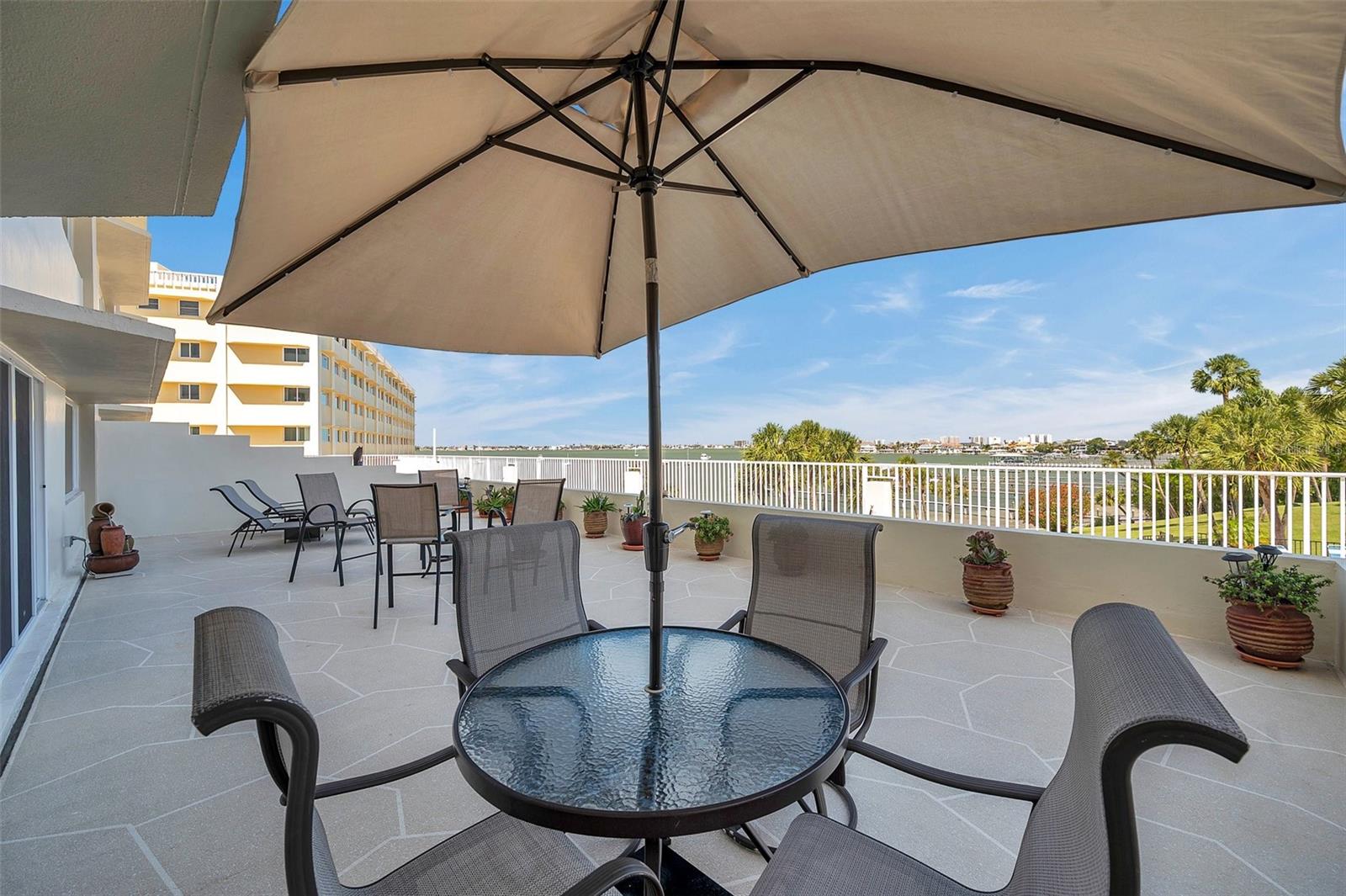 Image 45 of 69 For 100 Bluff View Drive 104a