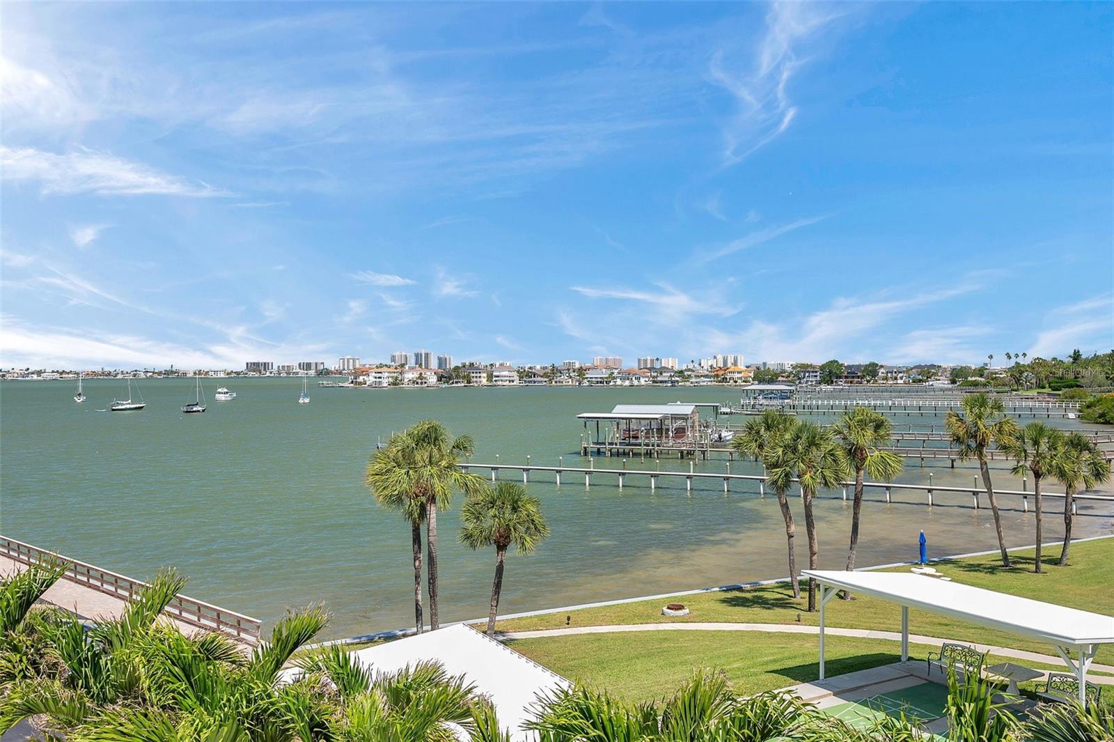 Image 55 of 69 For 100 Bluff View Drive 104a