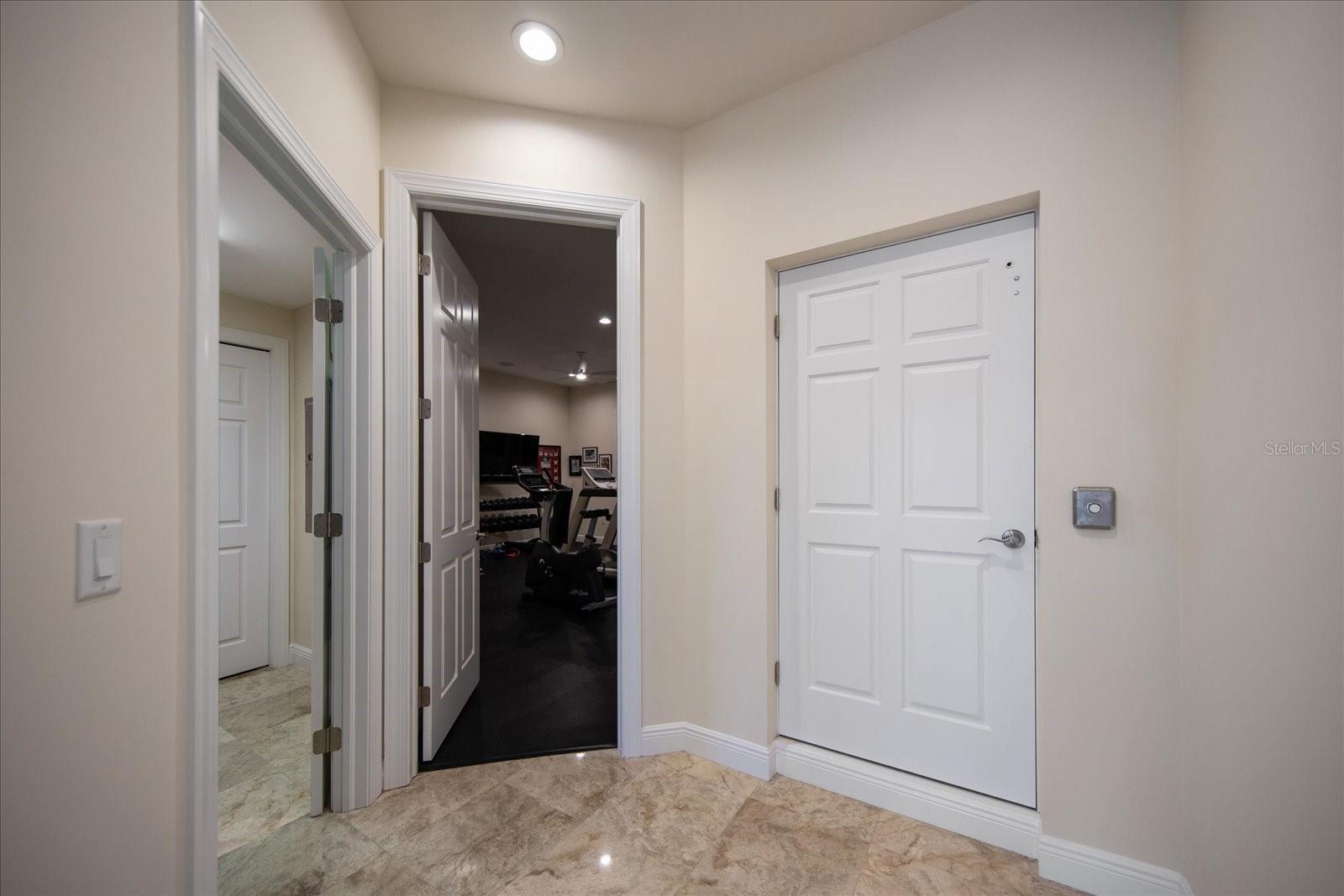 Image 18 of 38 For 205 Brightwater Drive 401