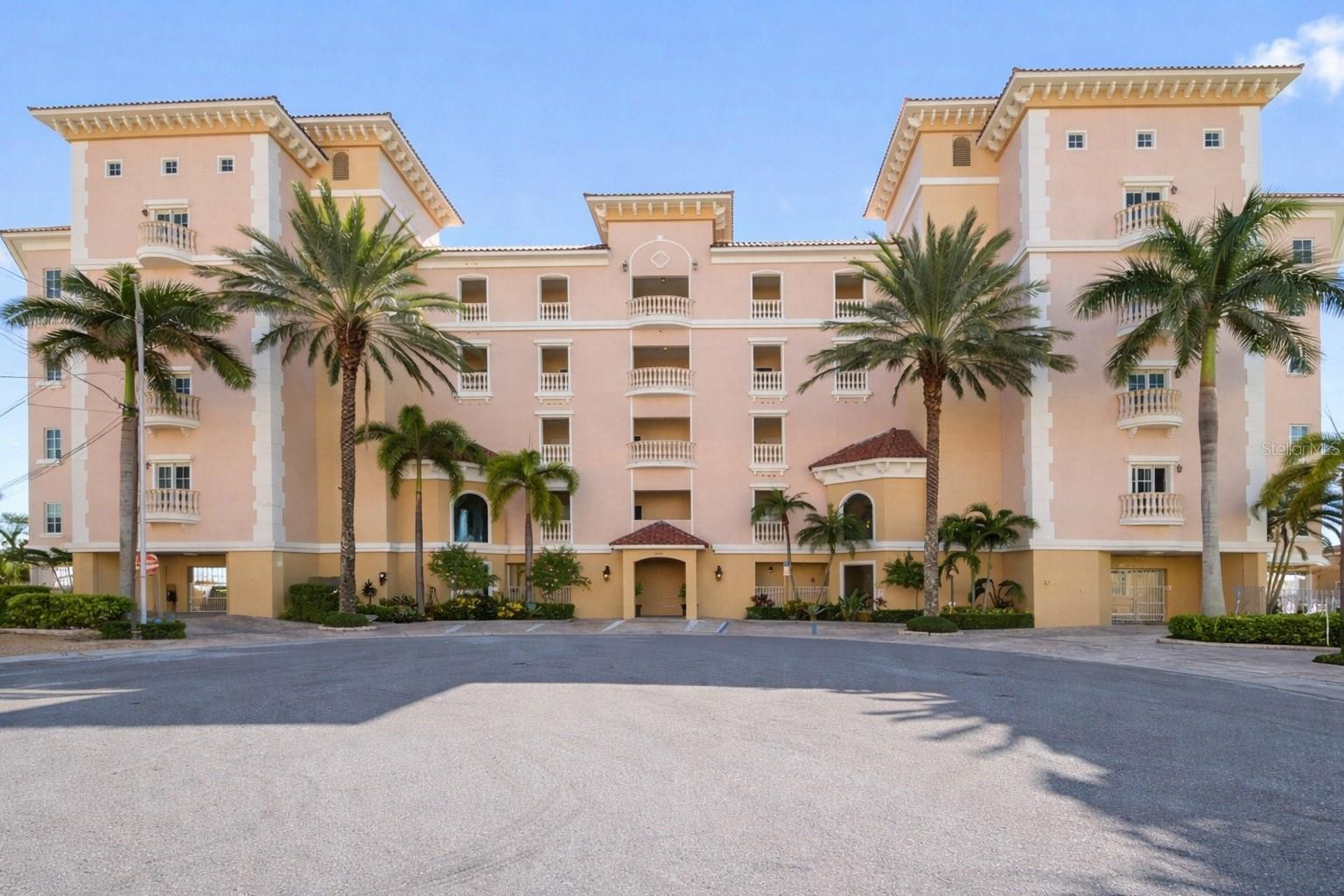 Listing photo id 40 for 205 Brightwater Drive 401