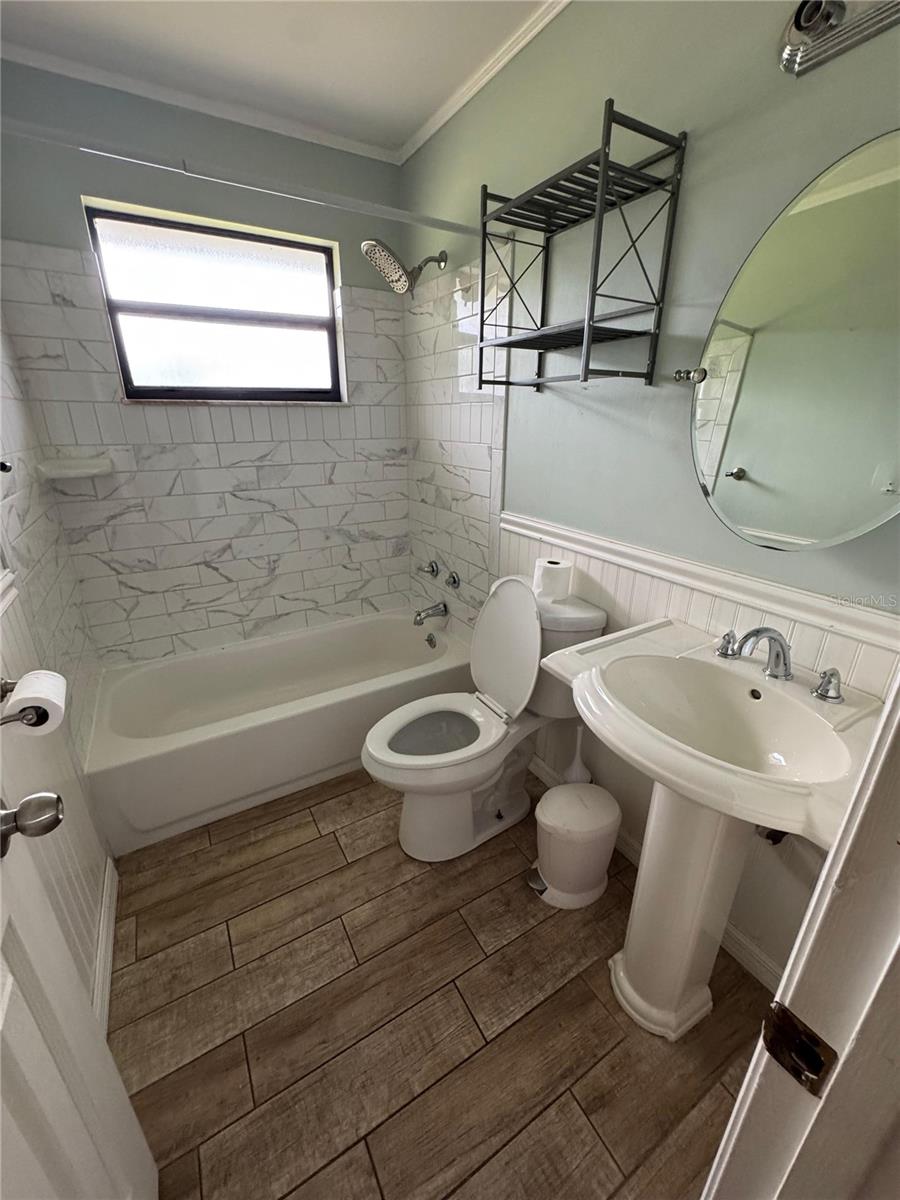 Image 10 of 16 For 490 14th Street Sw