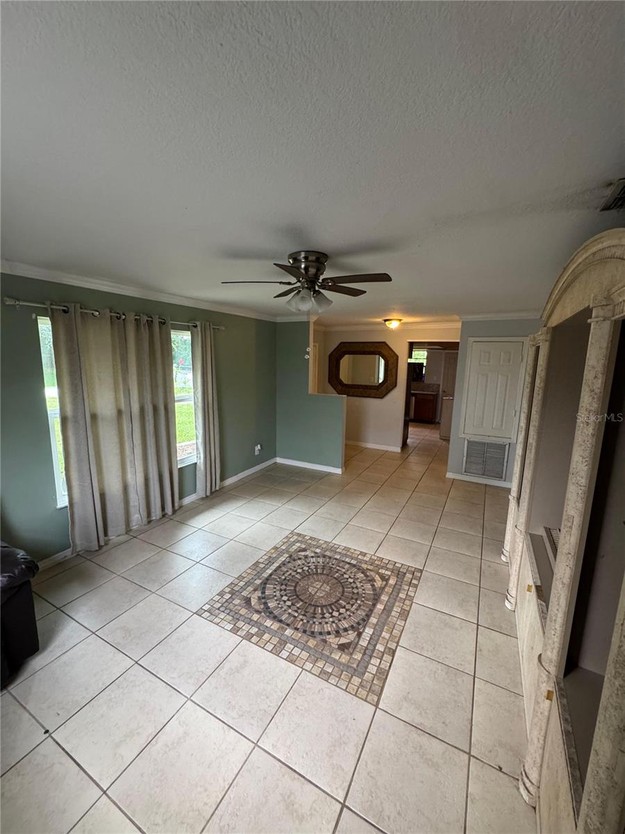 Image 5 of 16 For 490 14th Street Sw