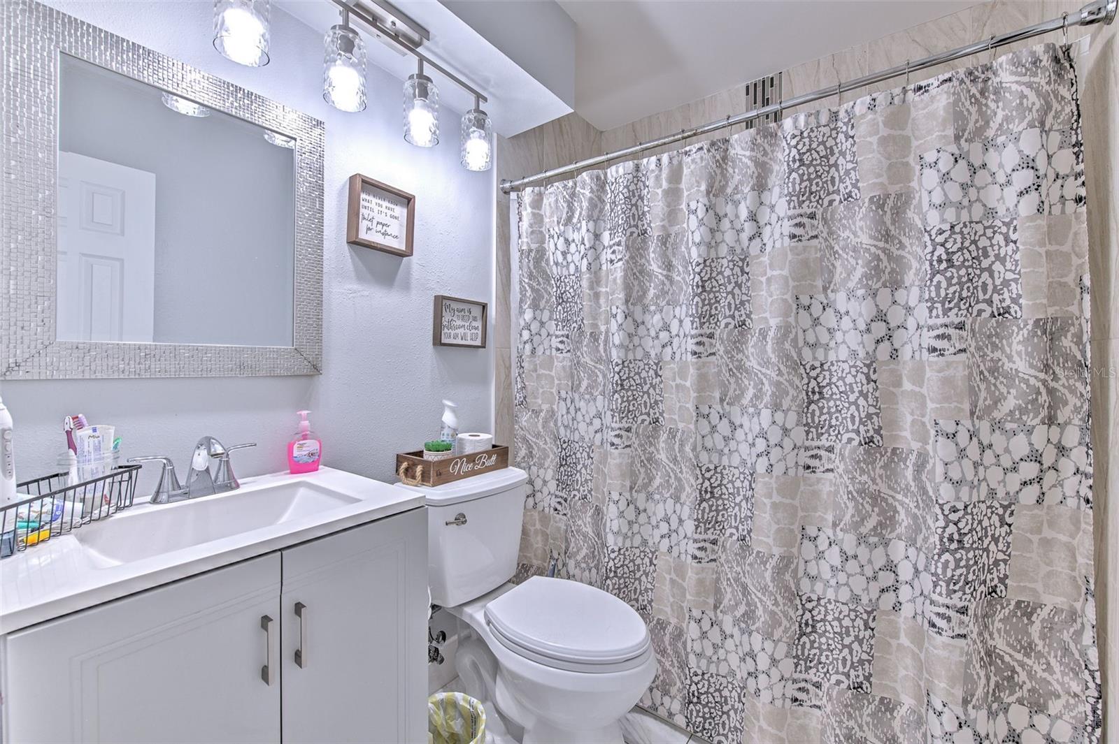 Image 11 of 24 For 4810 Centerbrook Court