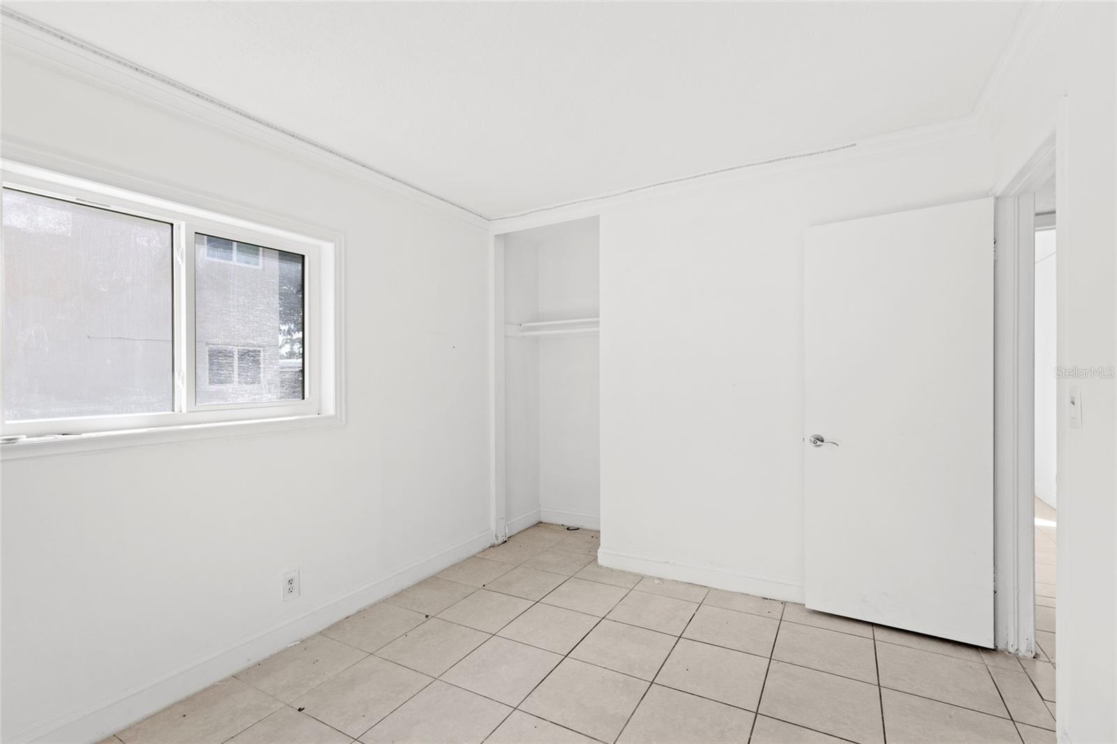 Image 16 of 21 For 817 Lighthouse Drive Unit A