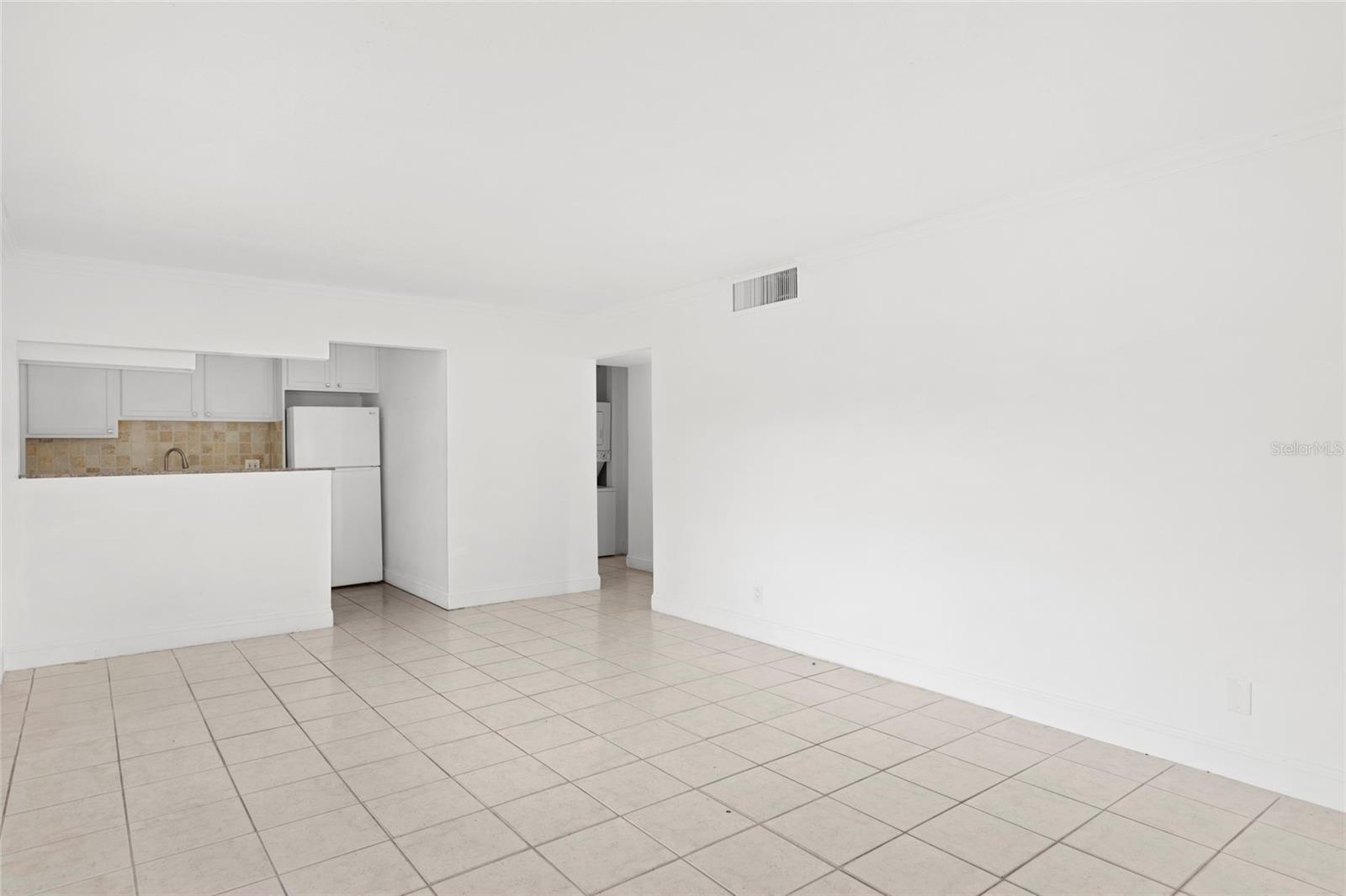 Image 7 of 21 For 817 Lighthouse Drive Unit A