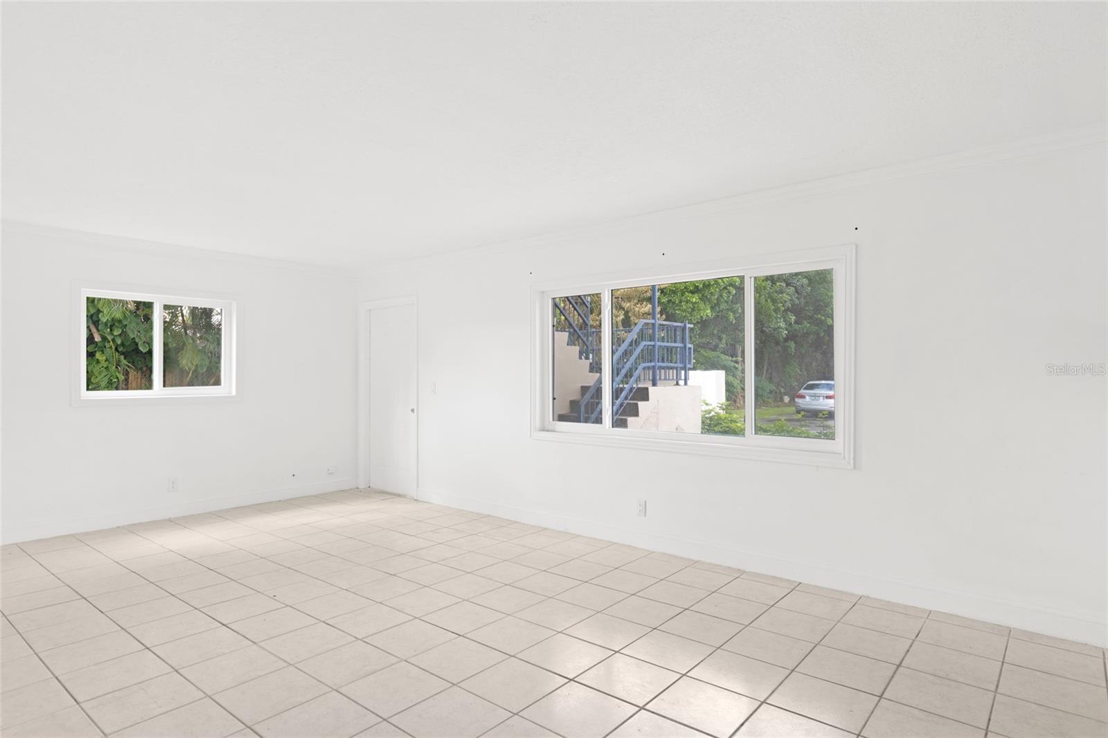 Image 8 of 21 For 817 Lighthouse Drive Unit A
