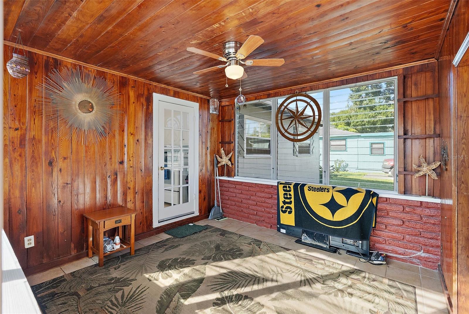 Image 18 of 28 For 1301 56th Avenue N