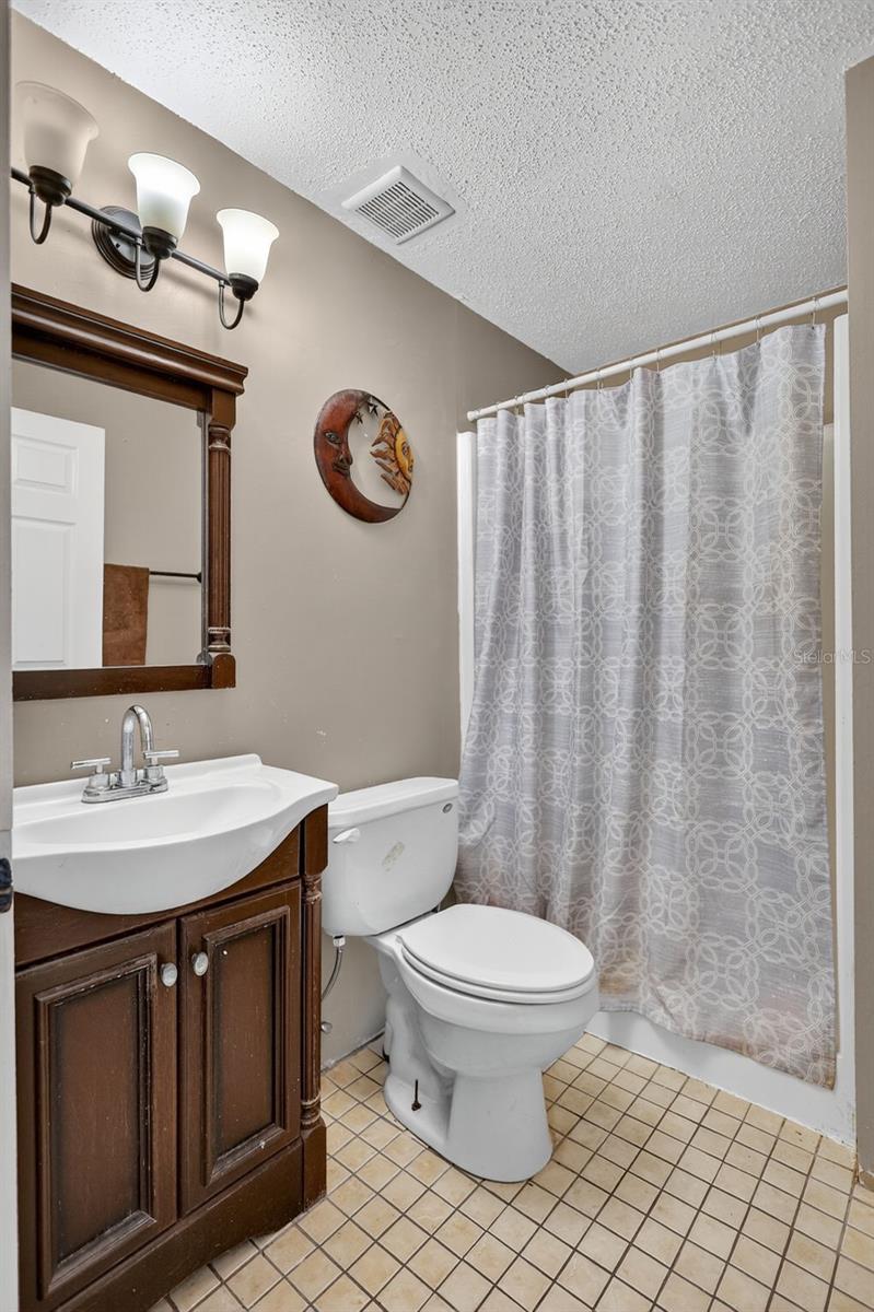 Image 16 of 32 For 6220 Thorpe Street