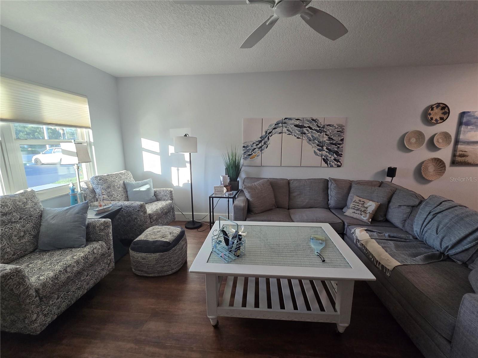 Image 11 of 33 For 211 Pasadena Avenue N 107