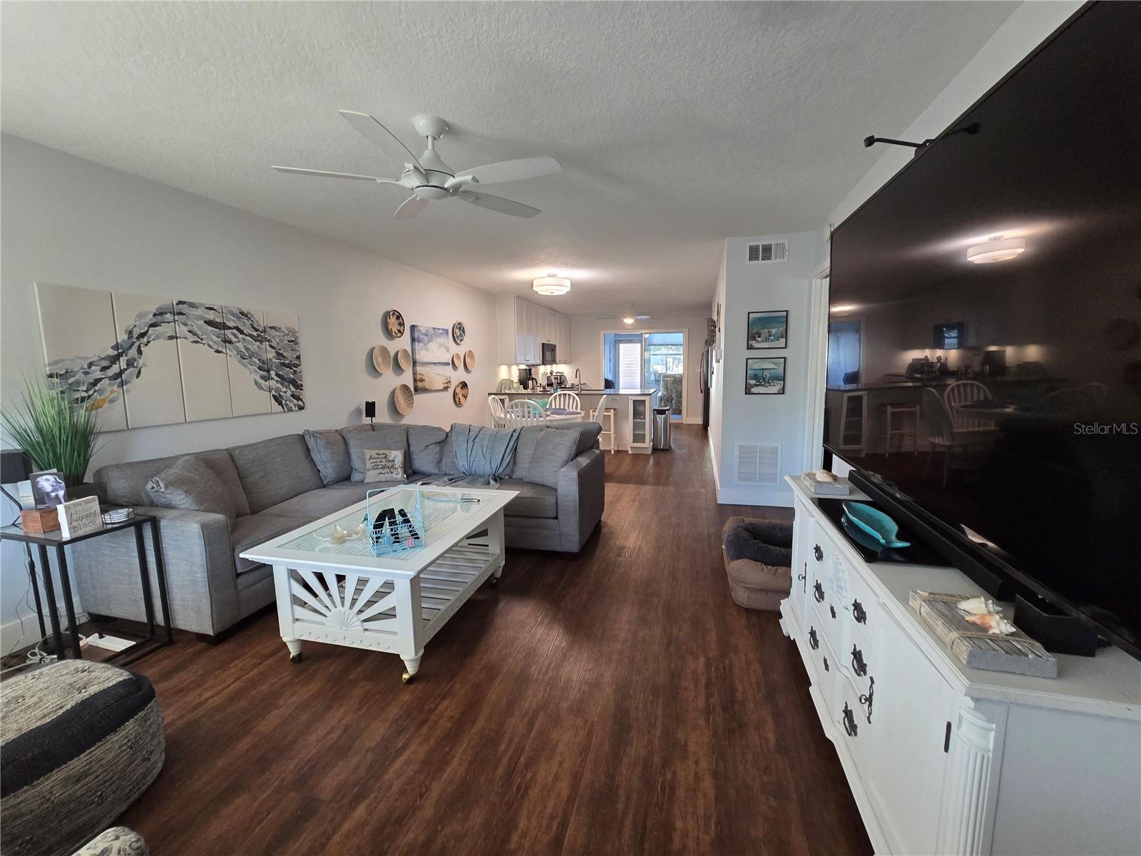 Image 9 of 33 For 211 Pasadena Avenue N 107