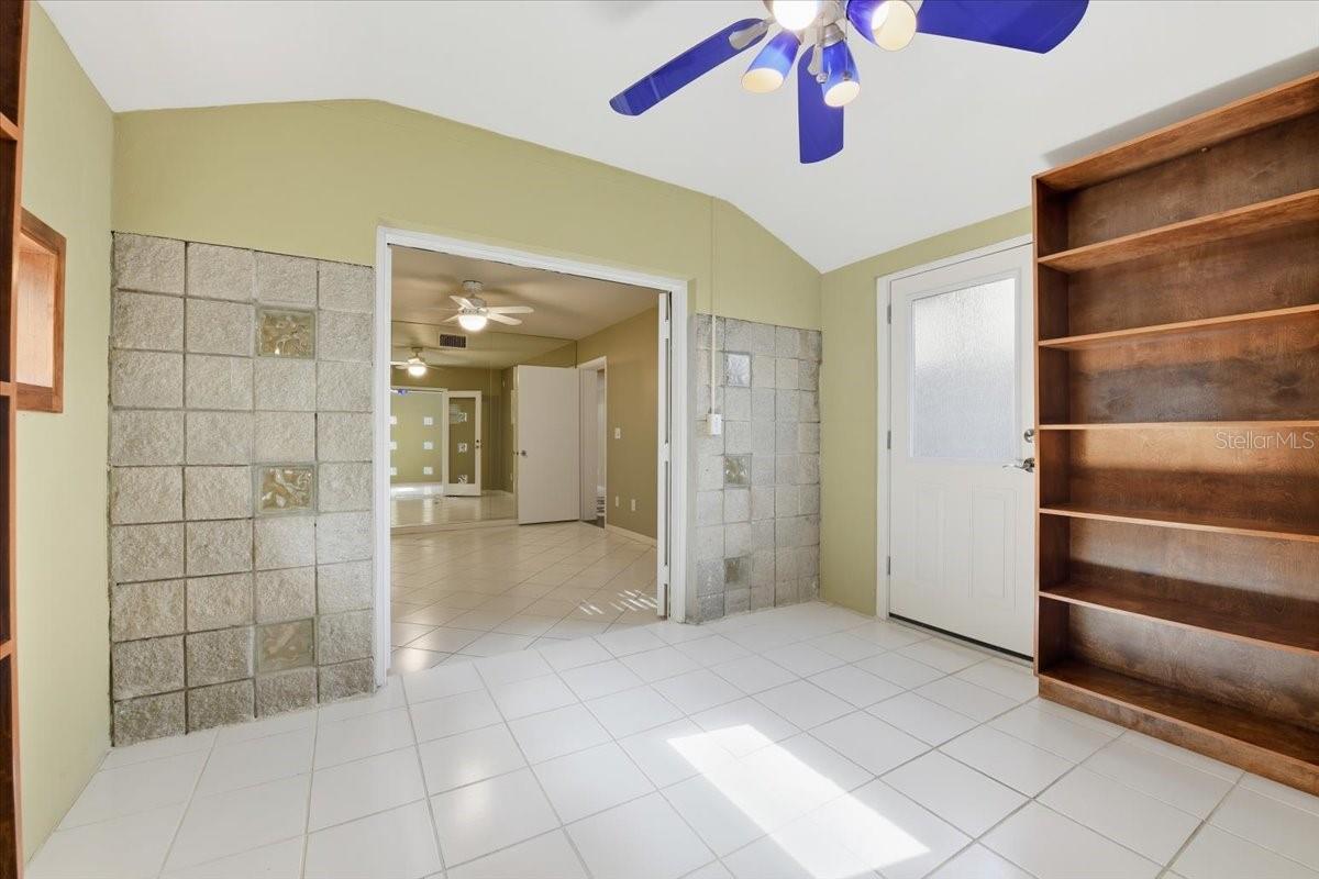 Image 24 of 62 For 2713 Chambray Lane