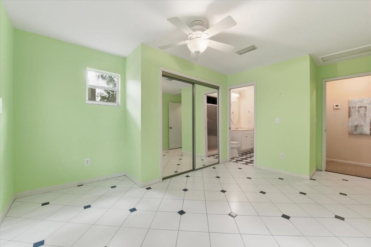 Image 32 of 62 For 2713 Chambray Lane