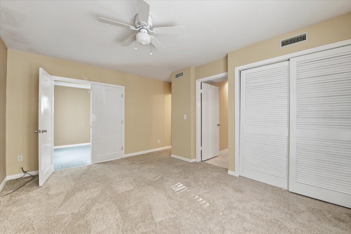 Image 36 of 62 For 2713 Chambray Lane