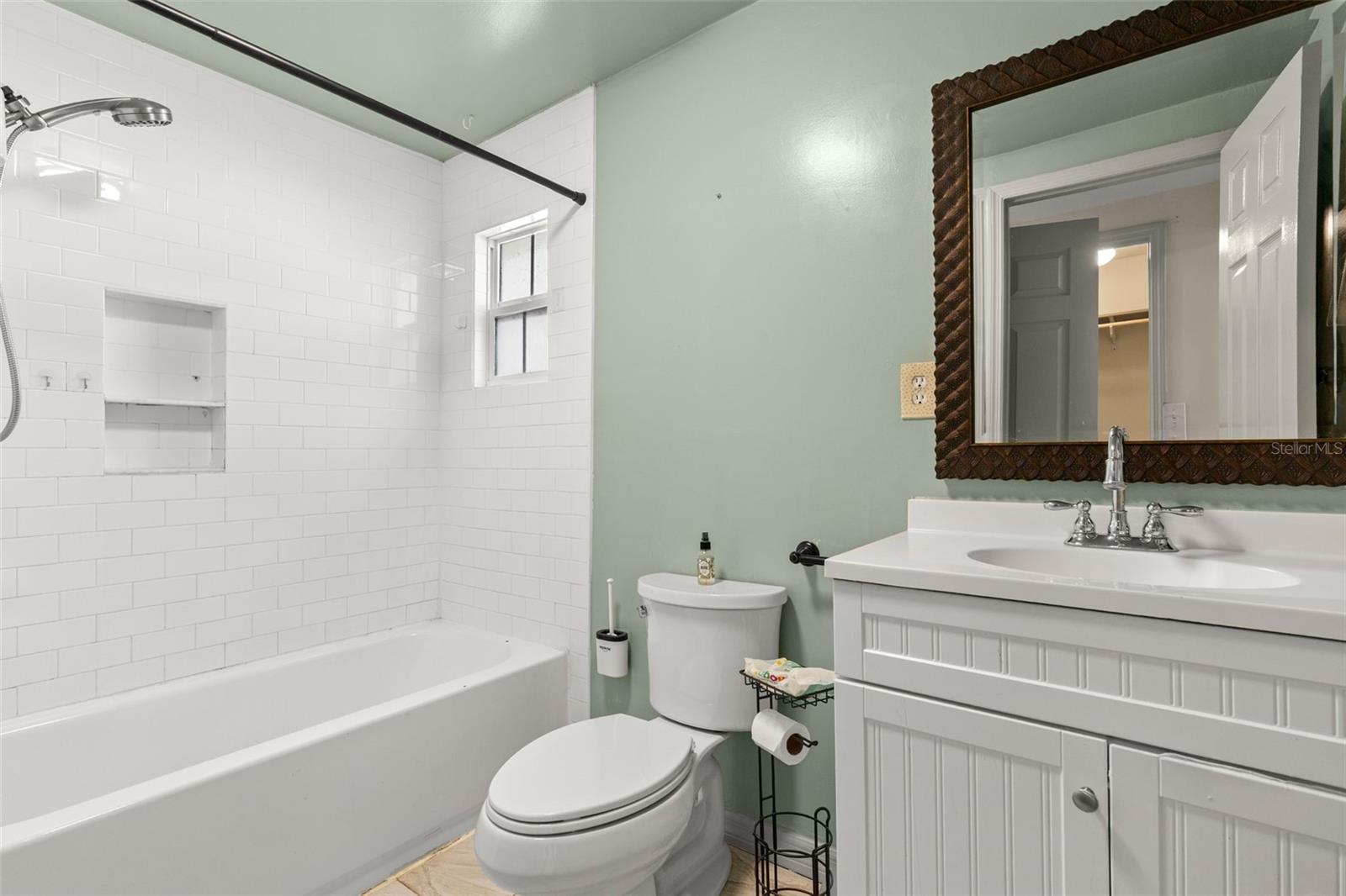 Image 21 of 31 For 8507 Claonia Street