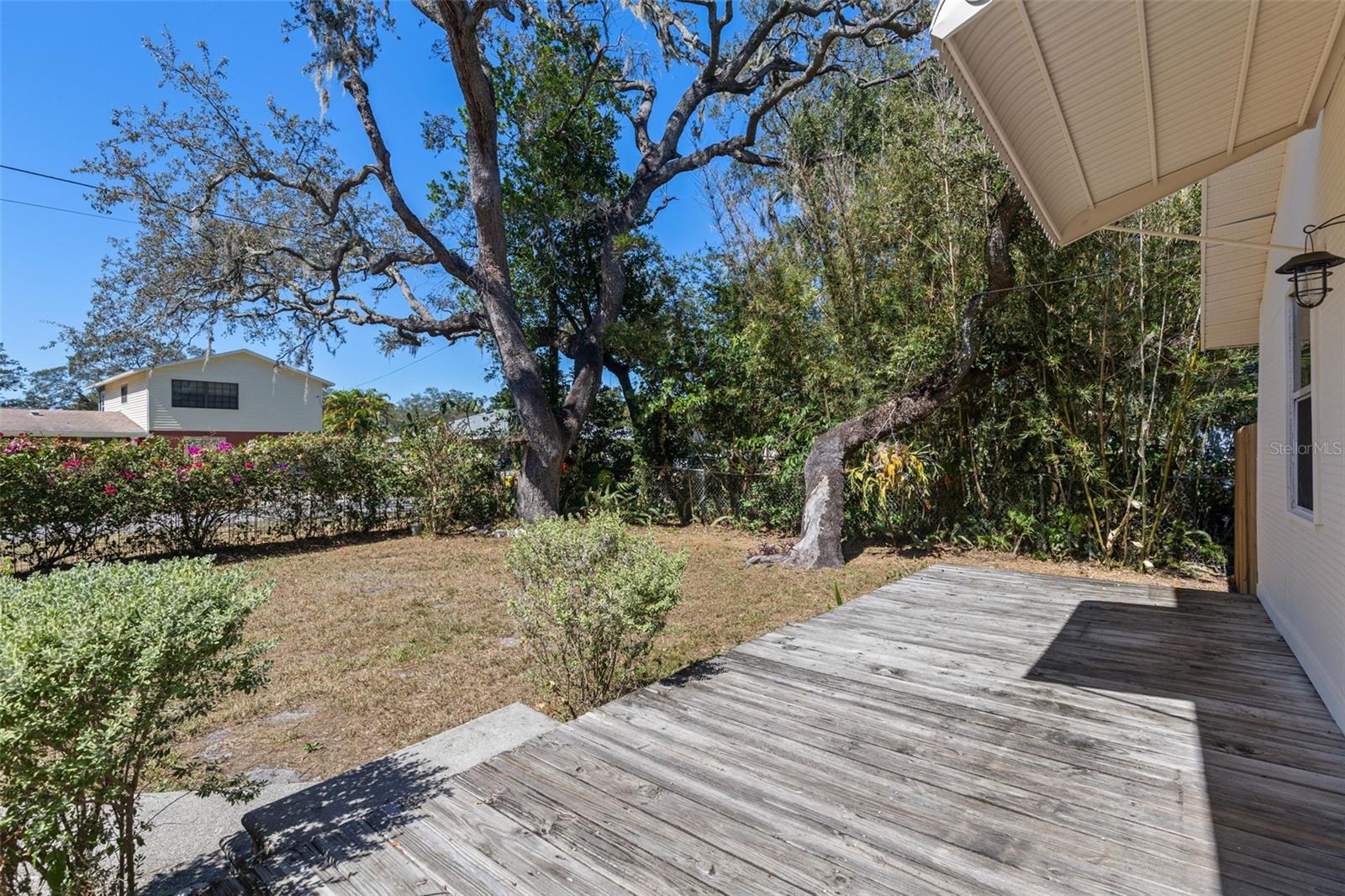 Image 4 of 31 For 8507 Claonia Street