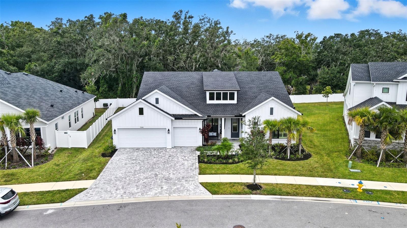 Listing photo id 0 for 7536 Ashbrooke Pine Loop