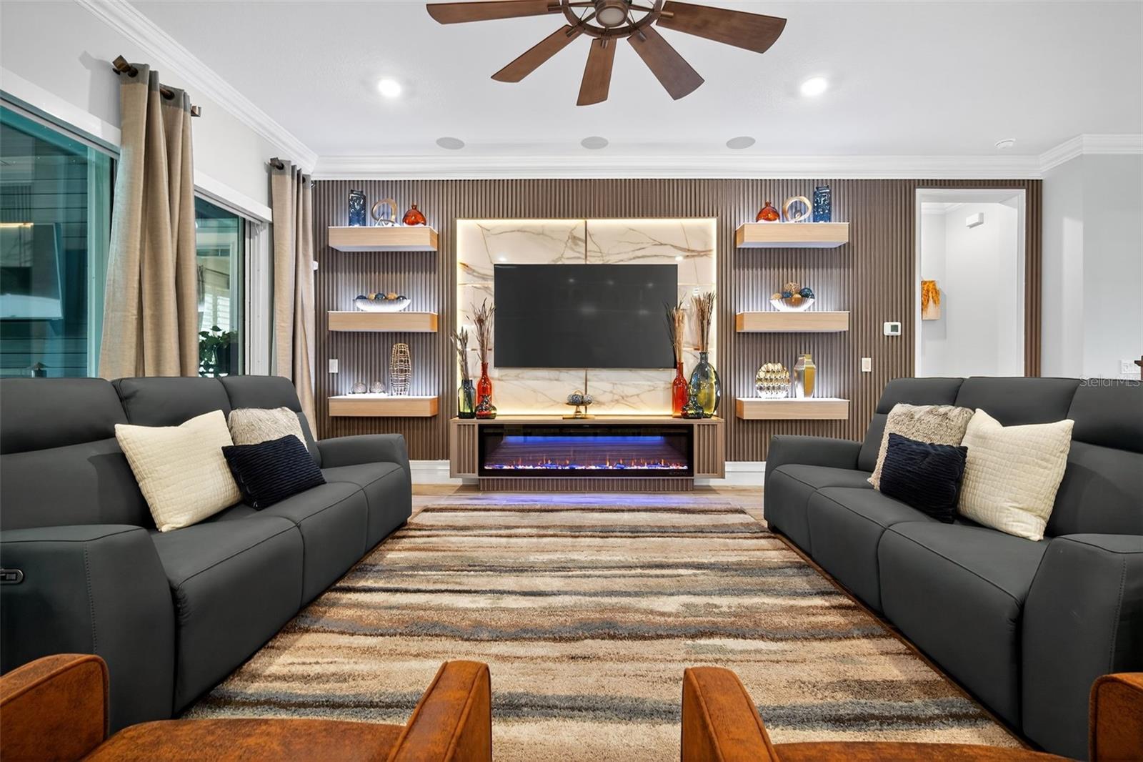 Listing photo id 6 for 7536 Ashbrooke Pine Loop