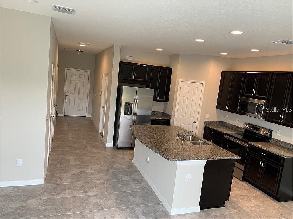 Image 5 of 11 For 7042 Grand Elm Drive