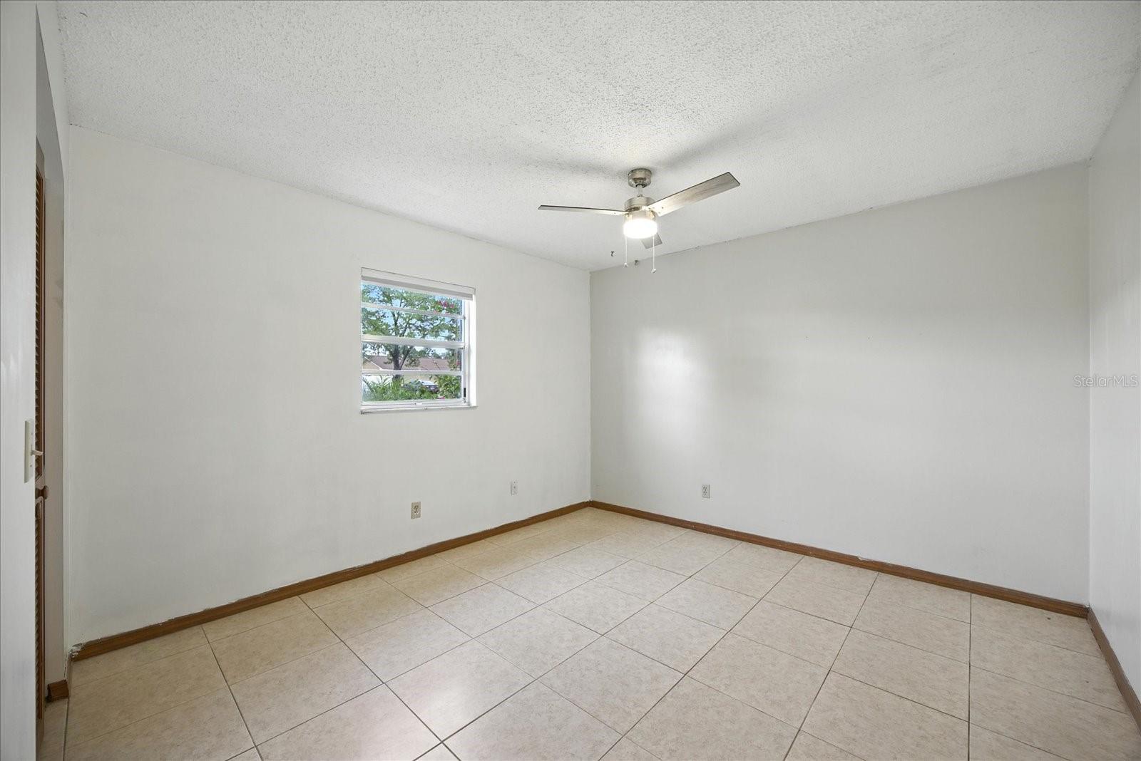 Image 14 of 25 For 4262 Centennial Avenue