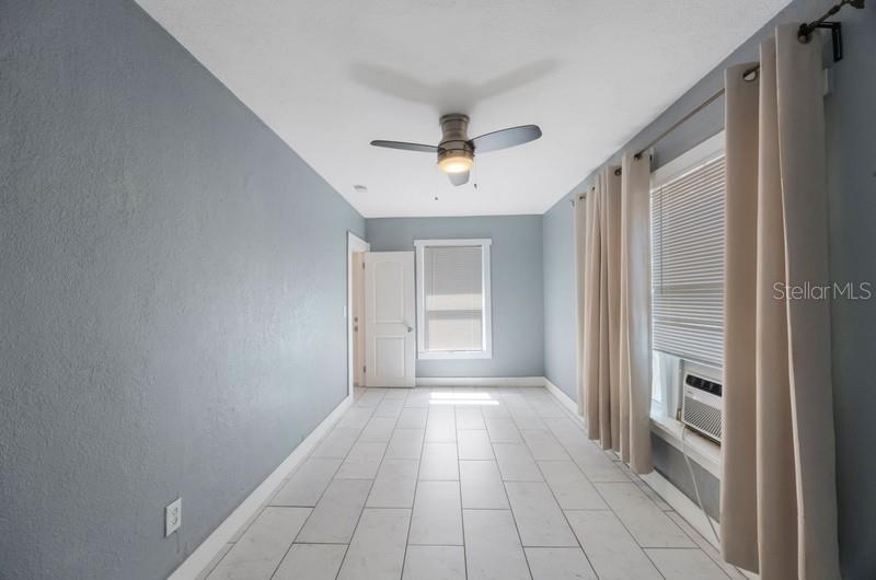 Image 12 of 13 For 826 14th Street South