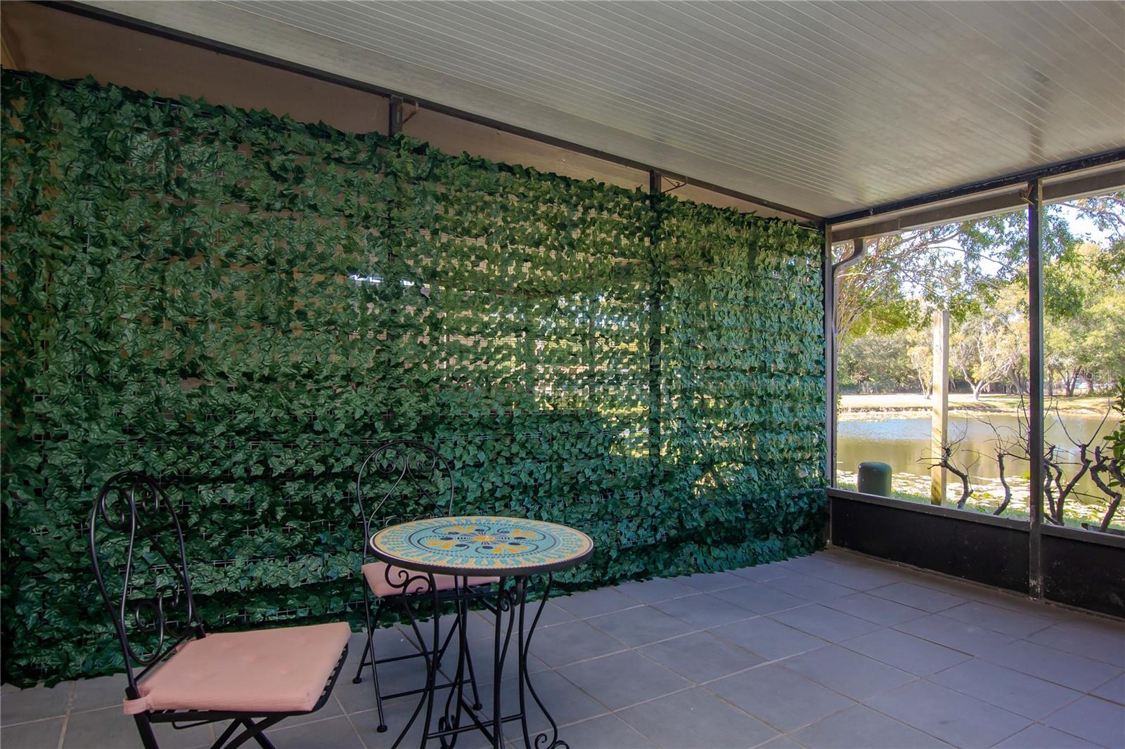 Image 21 of 25 For 16112 Rambling Vine Drive W