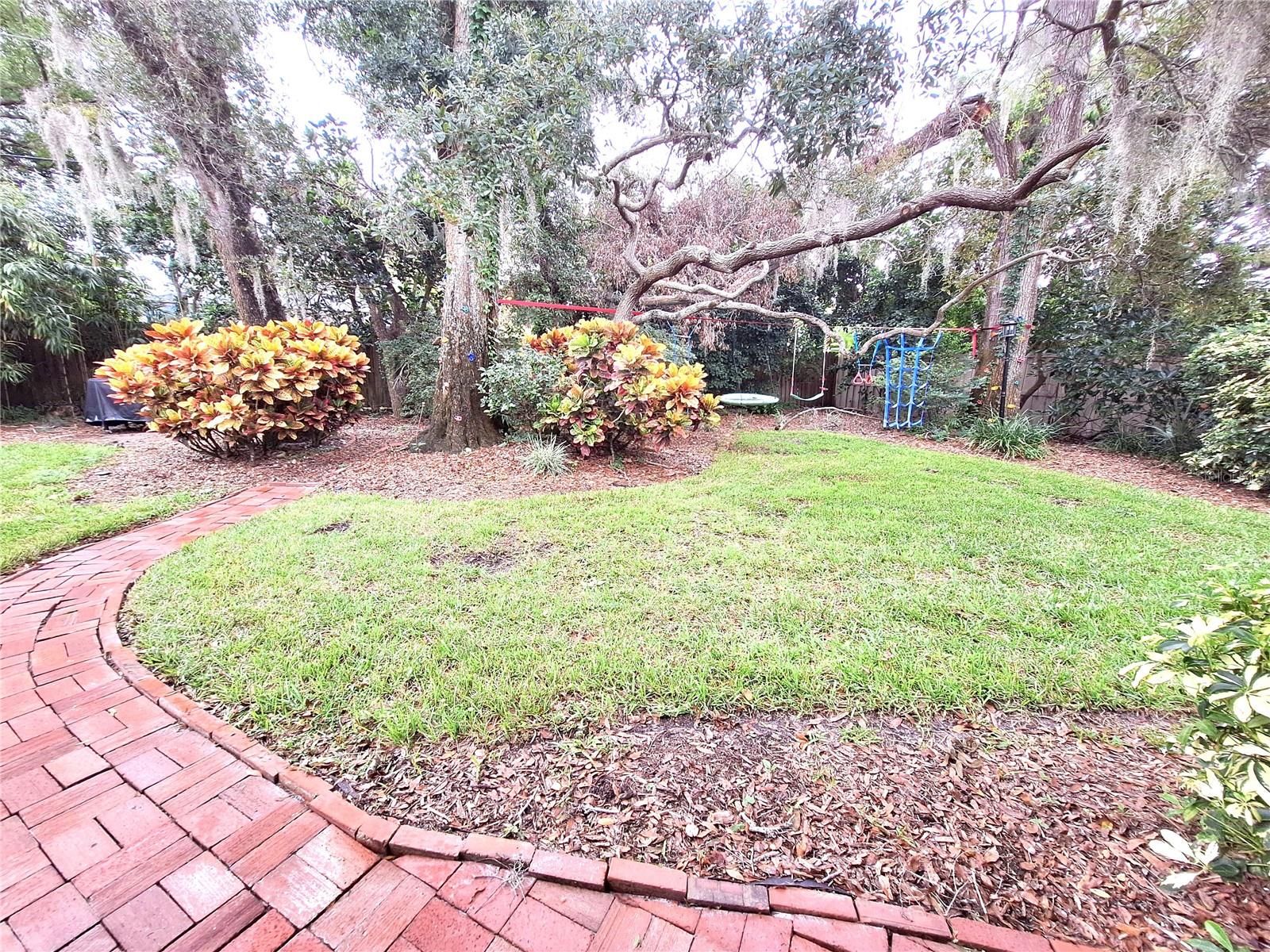 Image 24 of 26 For 2383 Indian Trail E