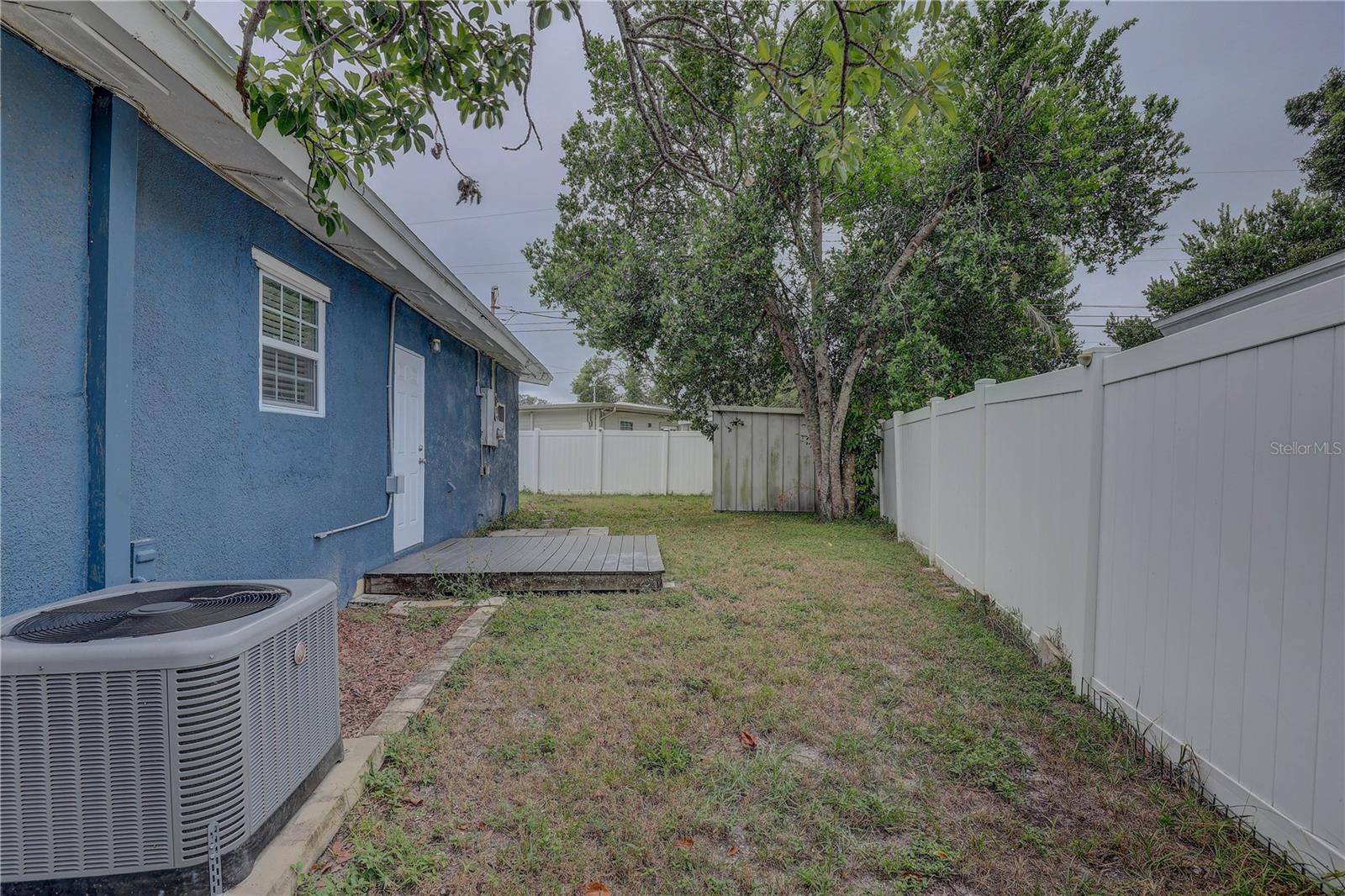 Image 36 of 51 For 3230 51st Street N